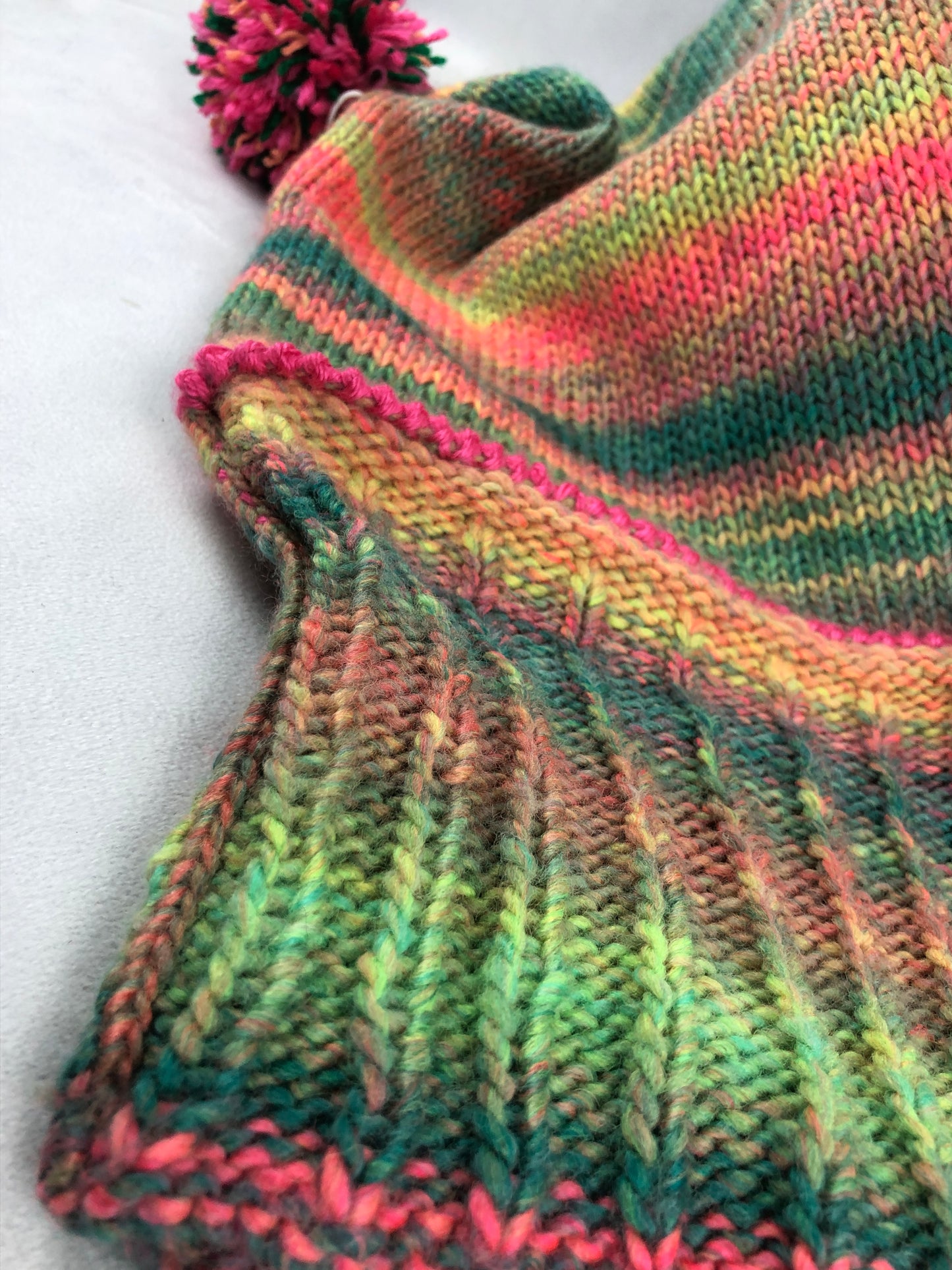 Multicoloured hood hat