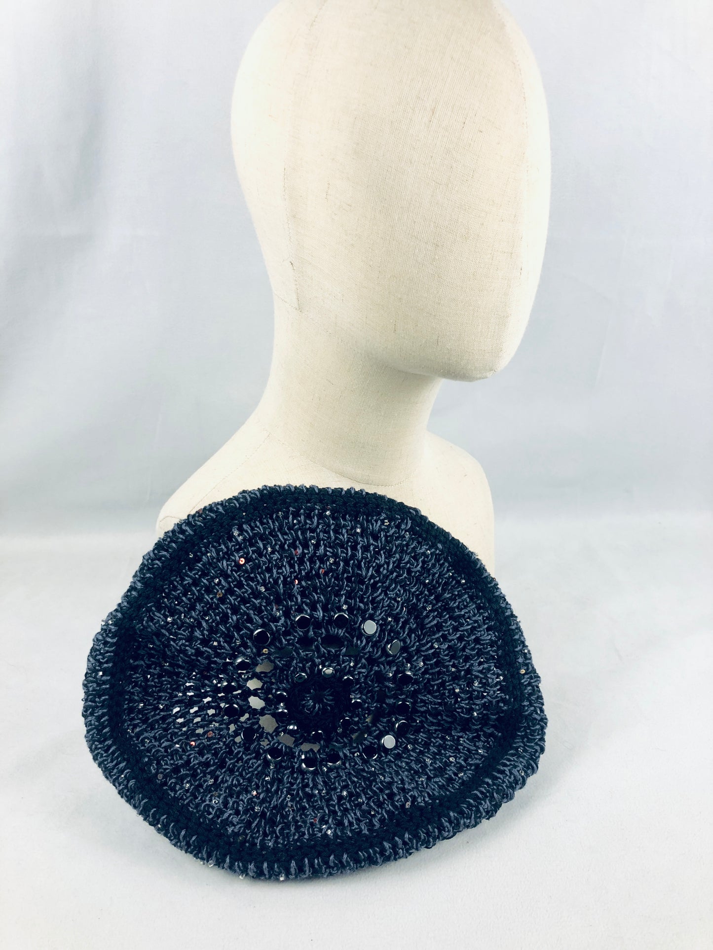 Black& gray cotton beaded beret