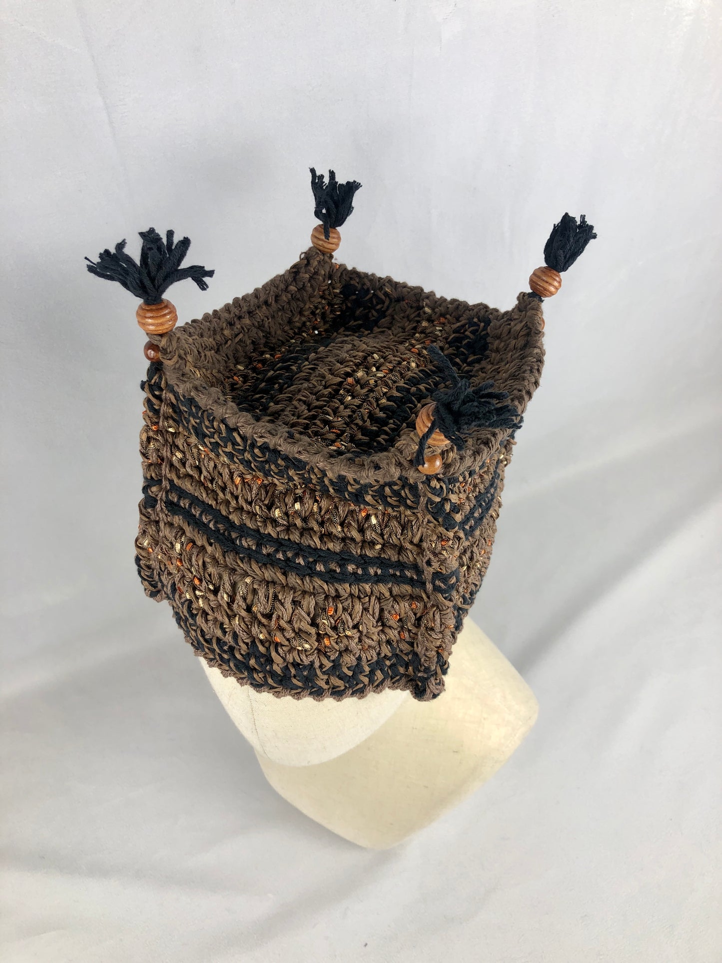 Cube-shaped hat