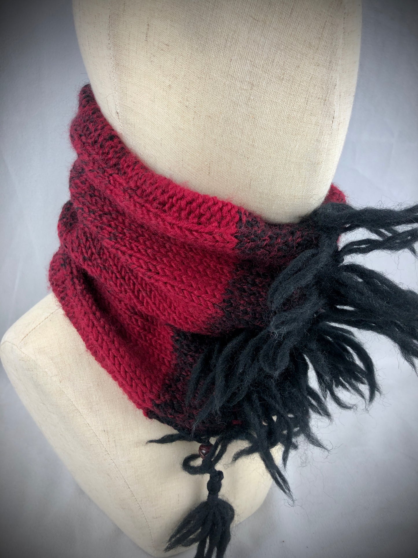 Red-black neck warmer/ hat/ balaclava