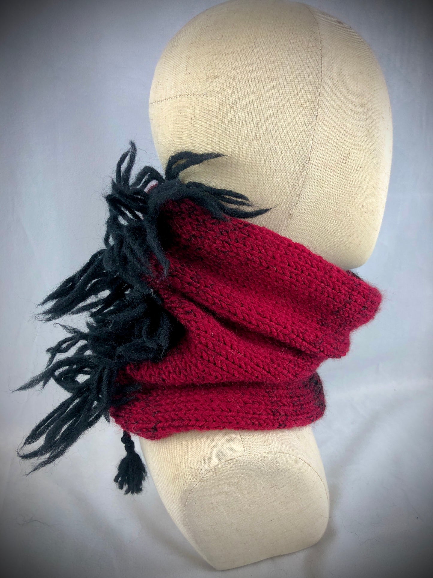 Red-black neck warmer/ hat/ balaclava