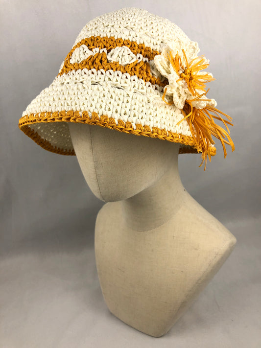White yellow sun bucket