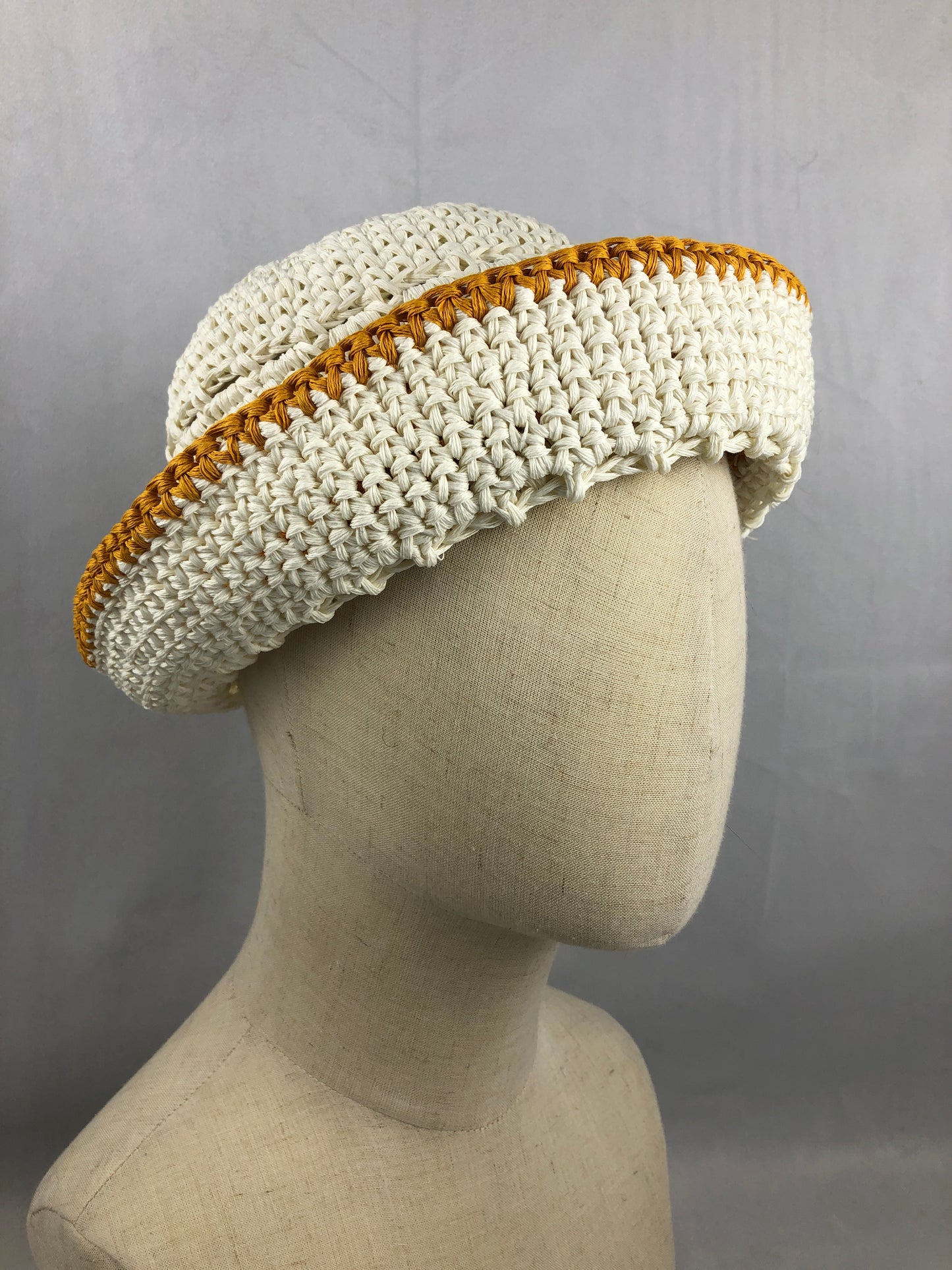 White yellow sun bucket