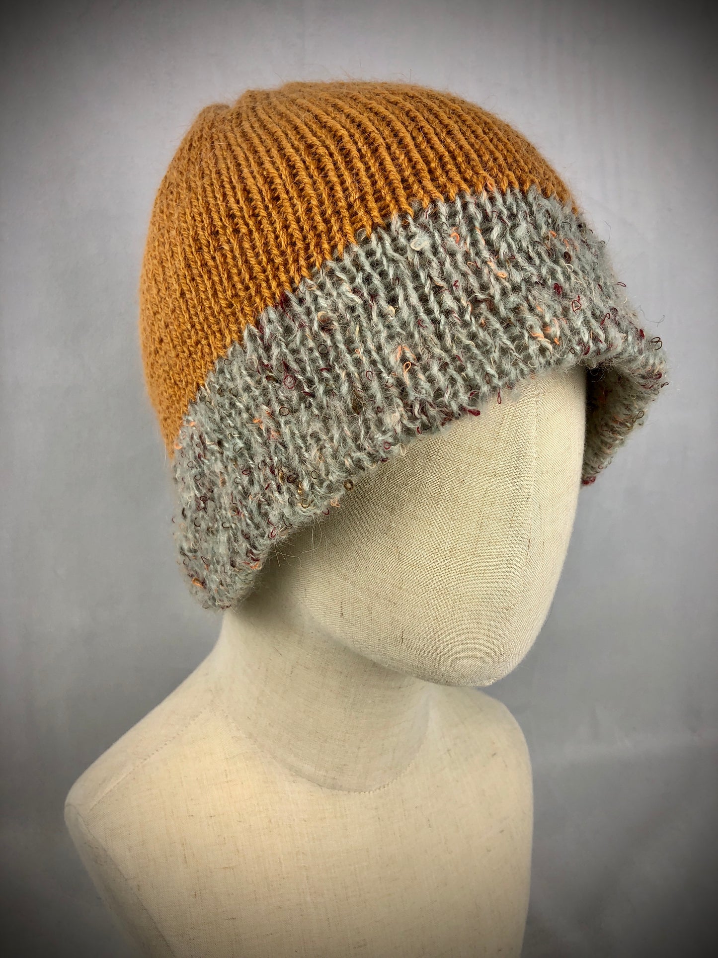 Yellow grey cashmere beanie toque