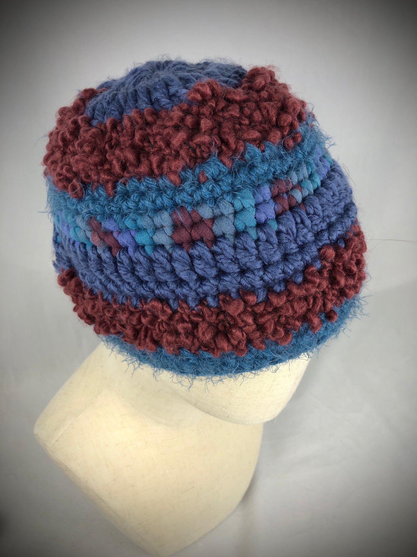 Blue red beanie toque