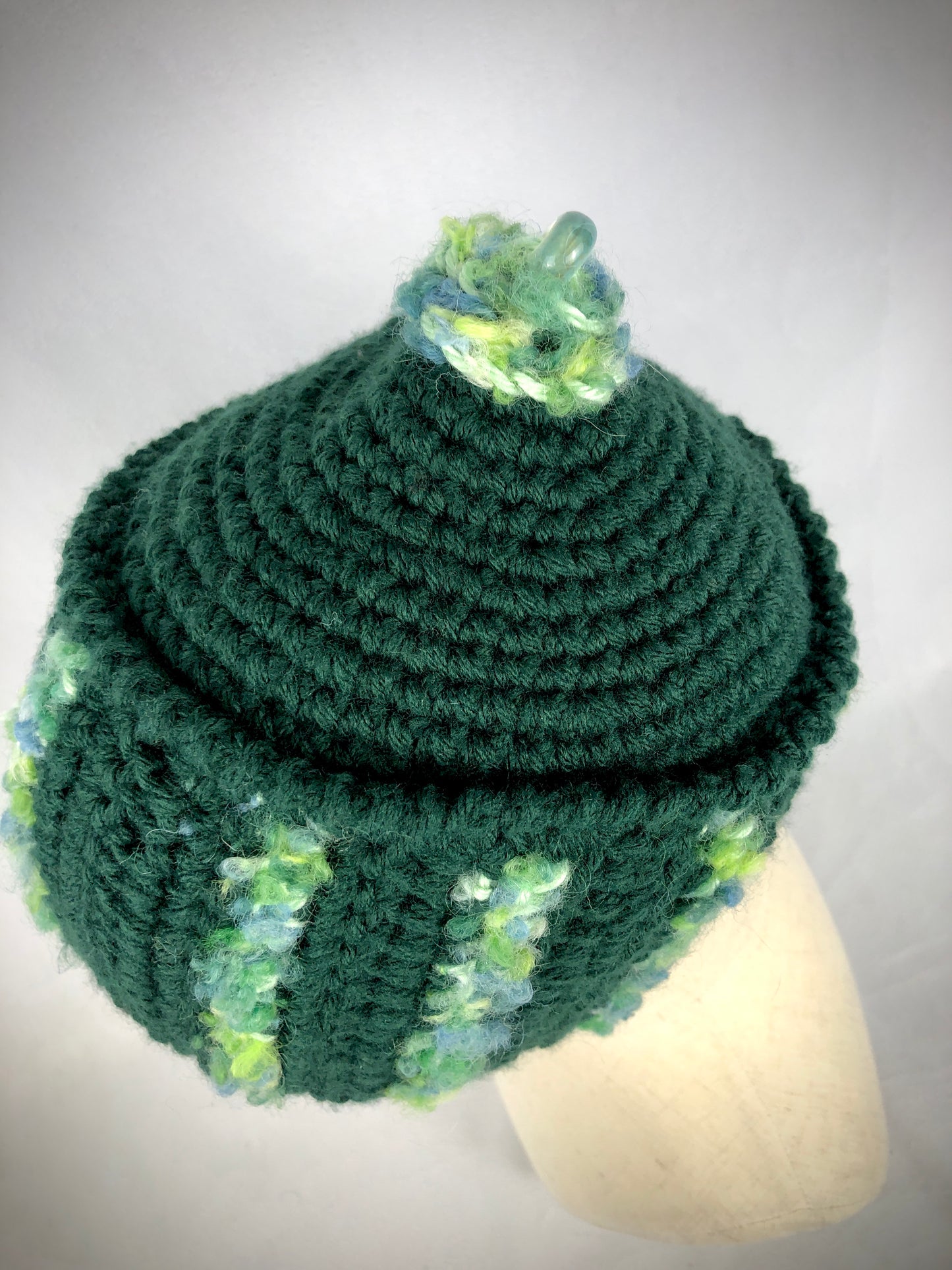 Green beanie toque