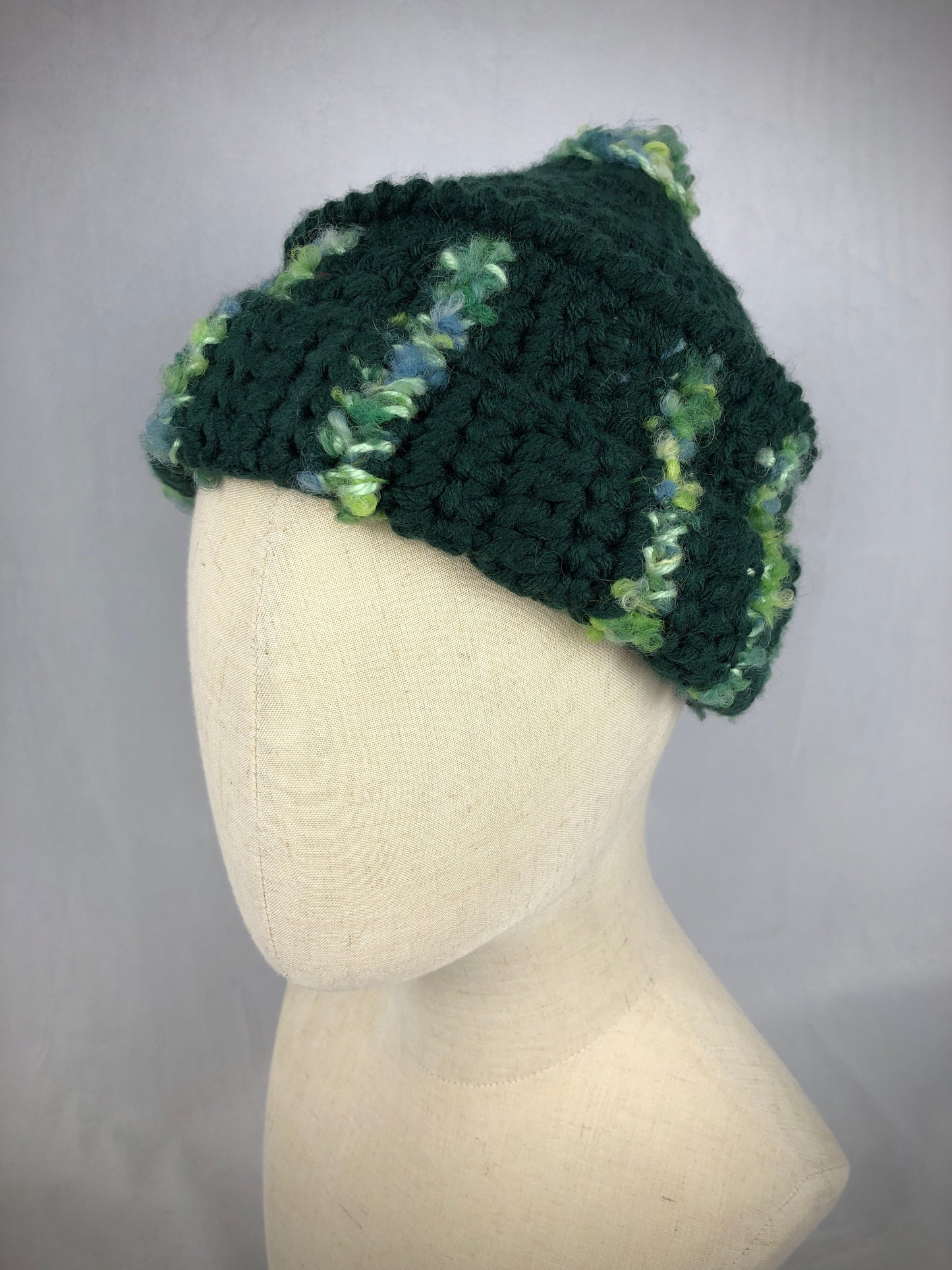 Green beanie toque