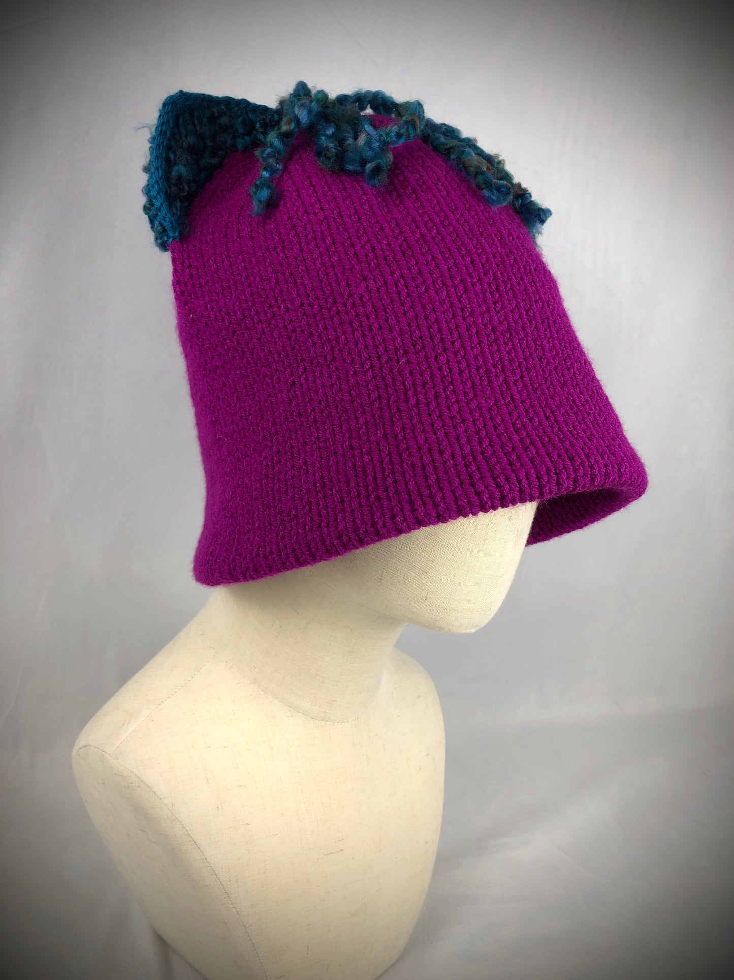 Magenta pink beanie toque cat hat