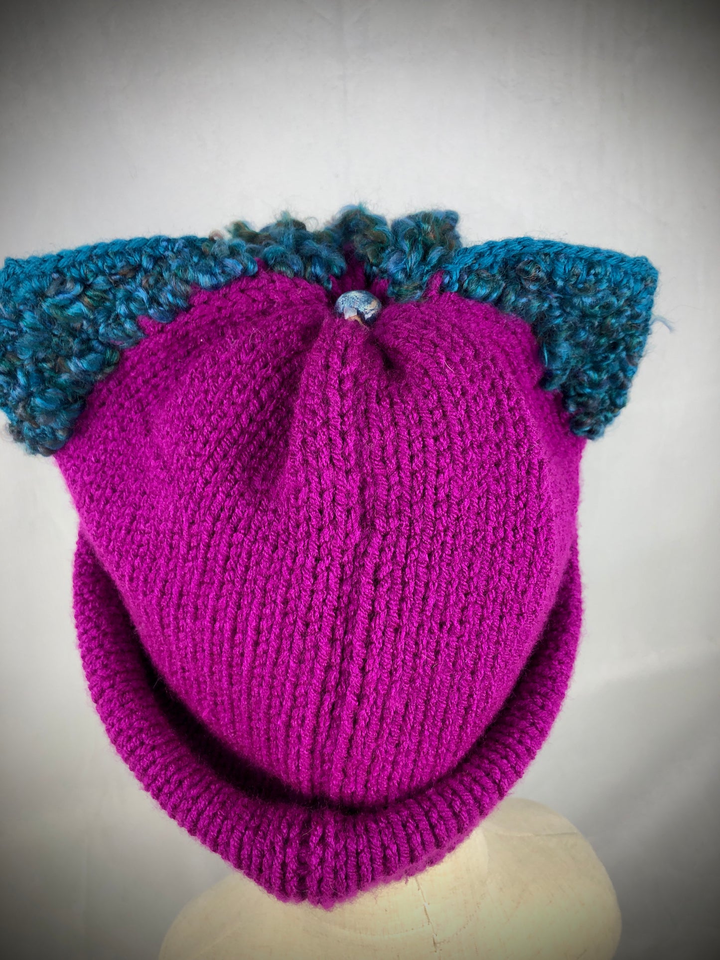 Magenta pink beanie toque cat hat