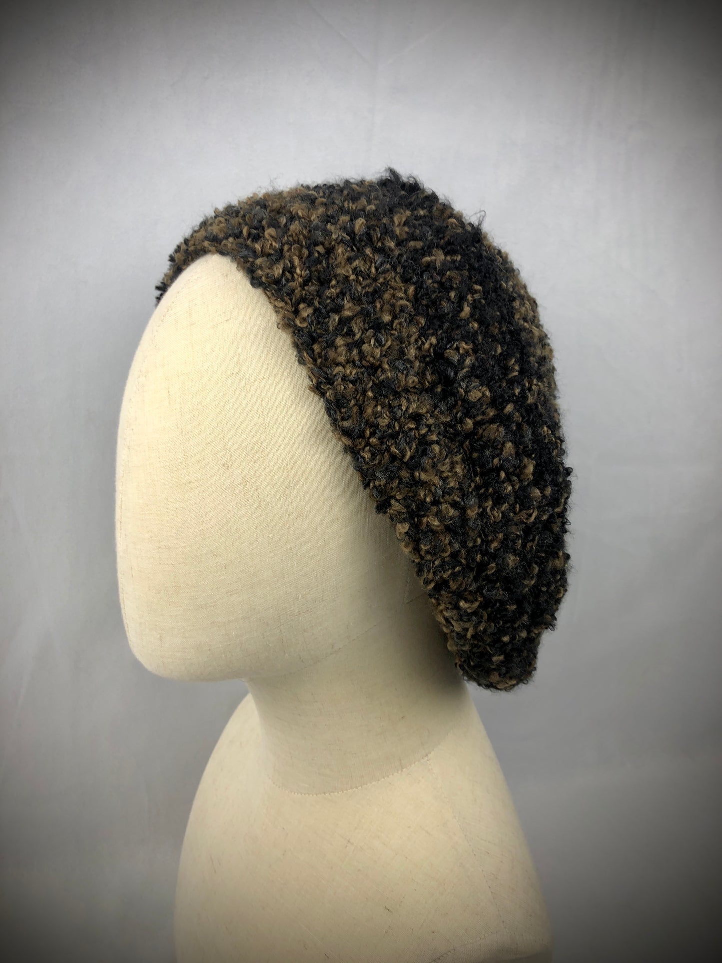 Brown black bouclé beret