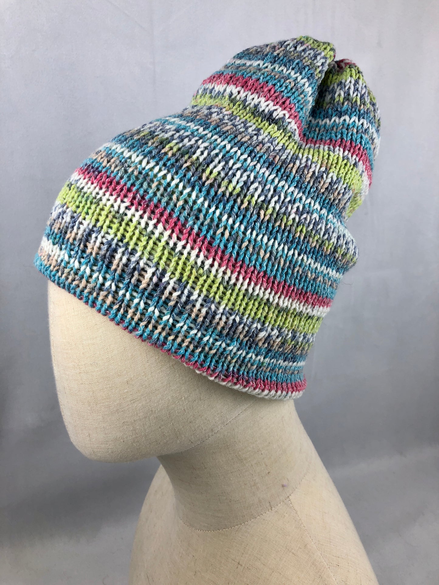 Geometric beanie toque hat
