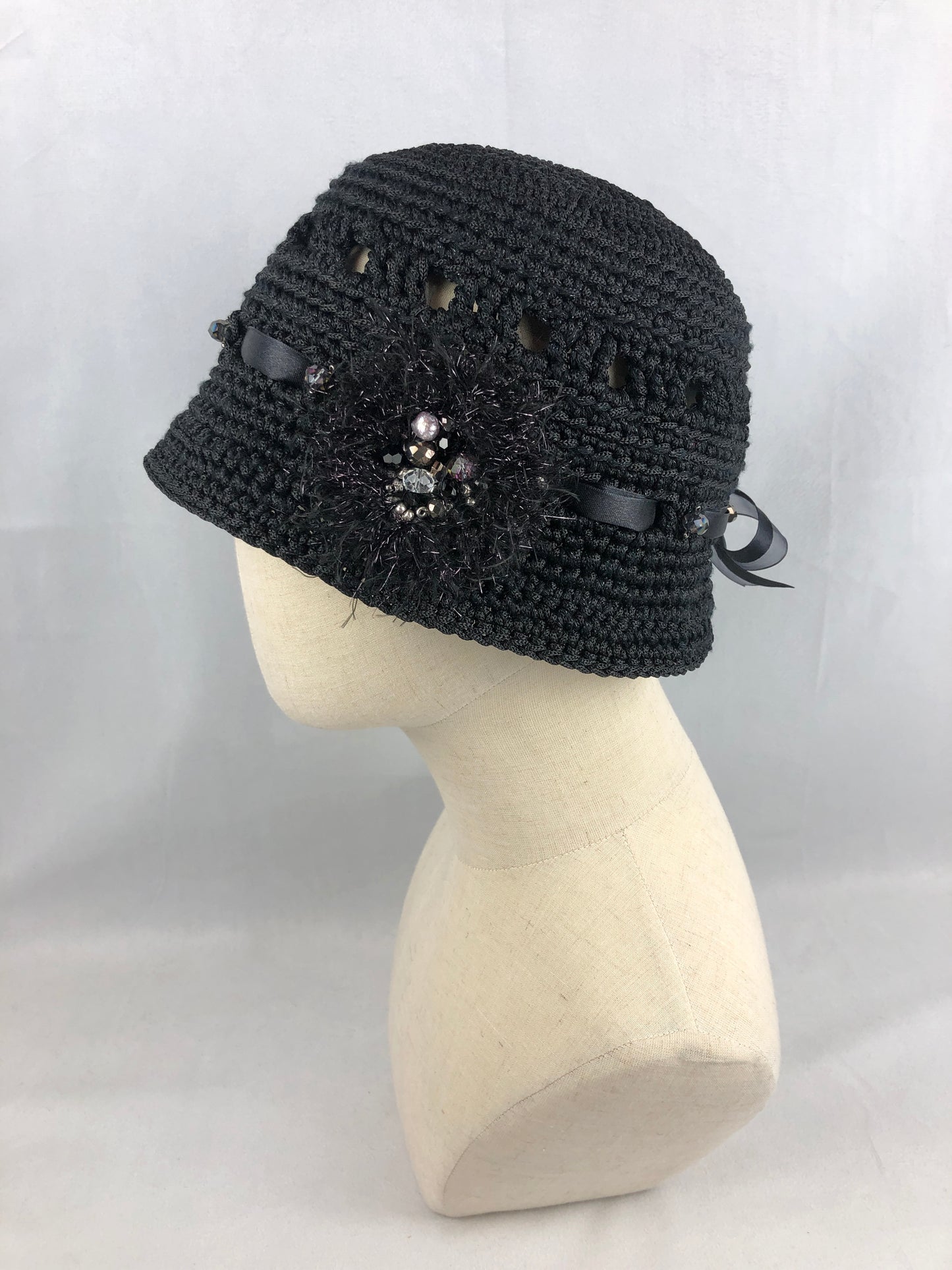 Black elegant cloche/ bucket hat