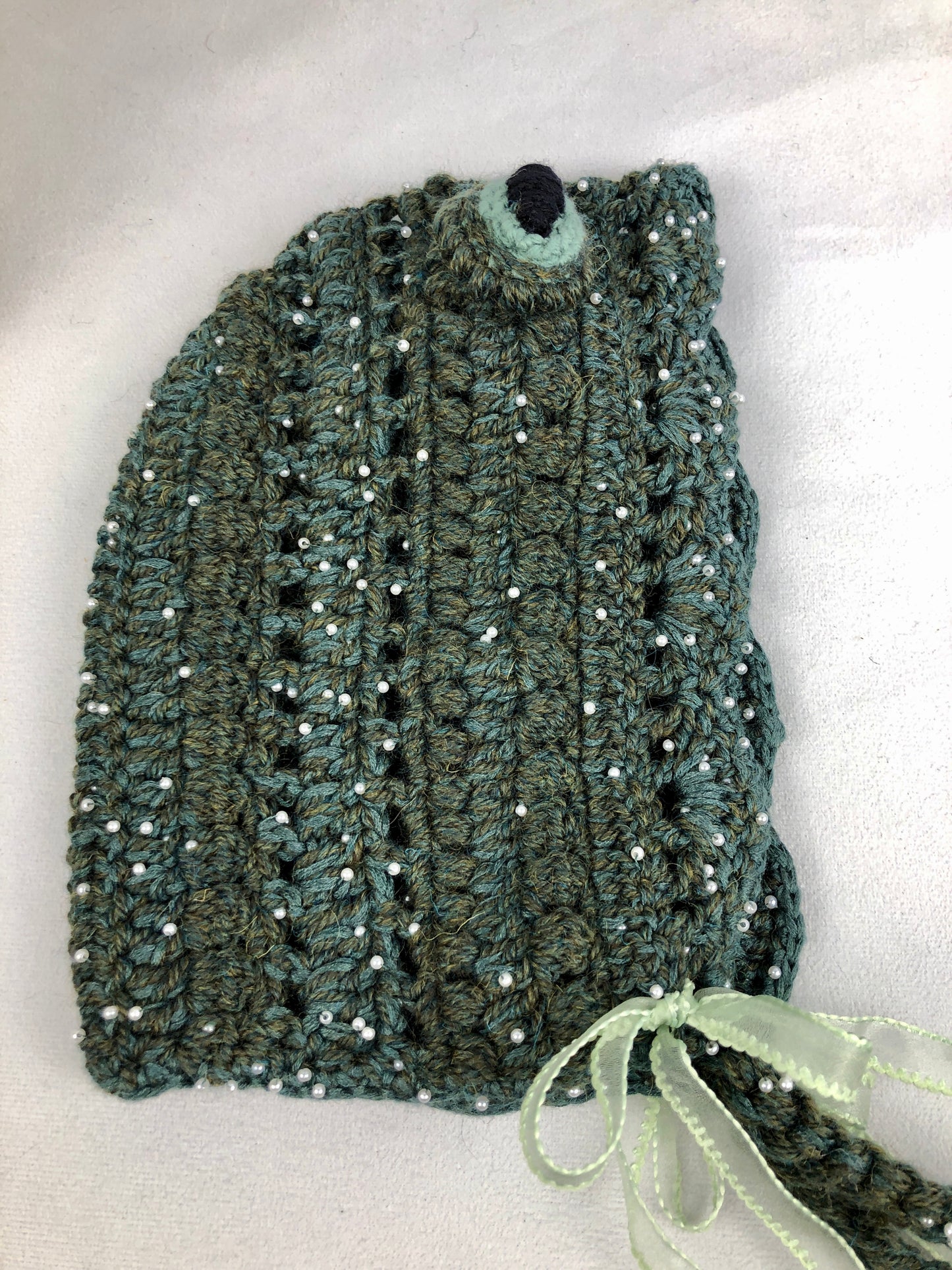 Wool frog bonnet hat