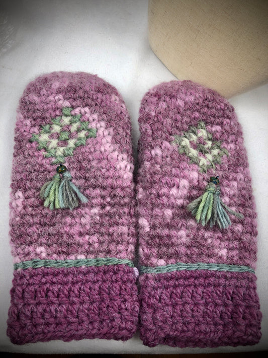 Plum pink mohair mittens