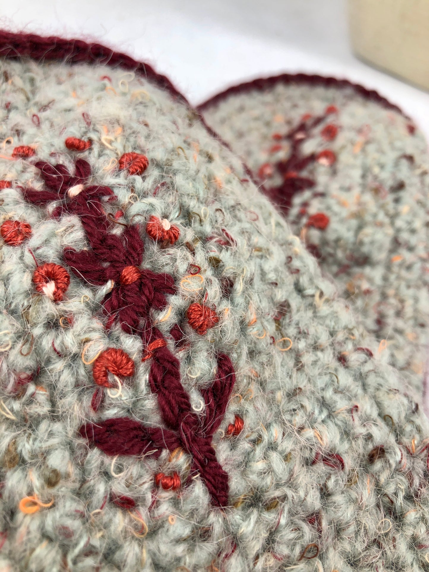 Grey maroon children mittens