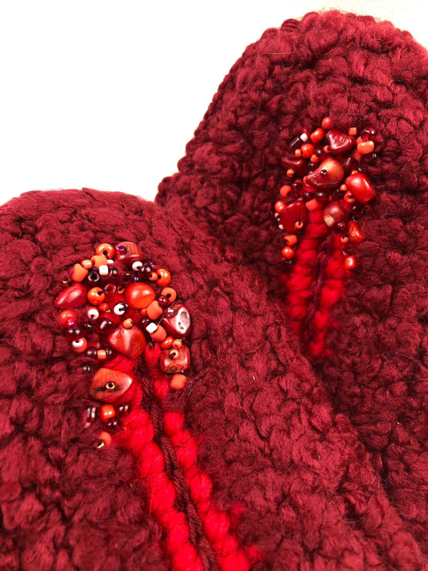 Red coral mittens