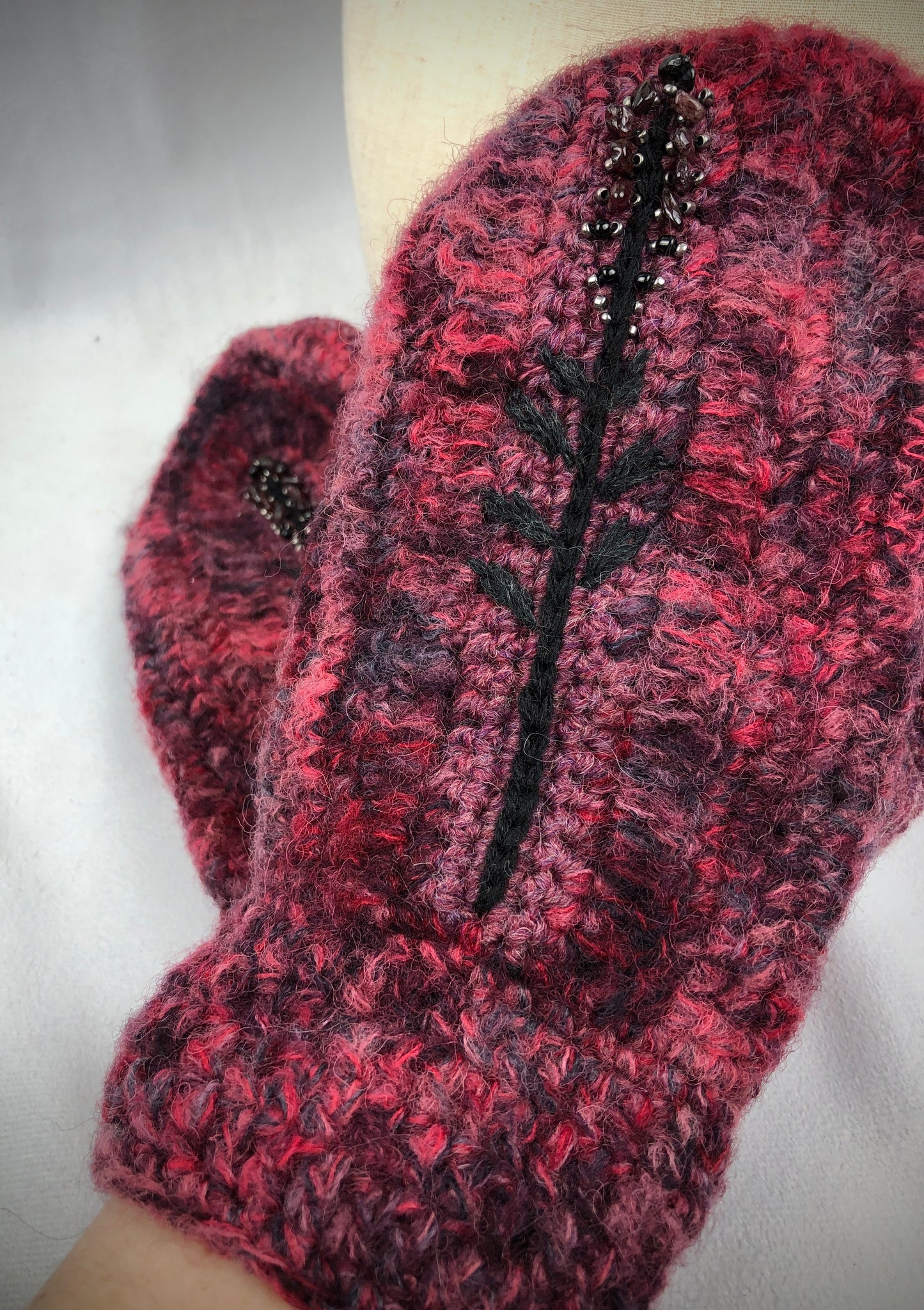 Maroon wool garnet red mittens