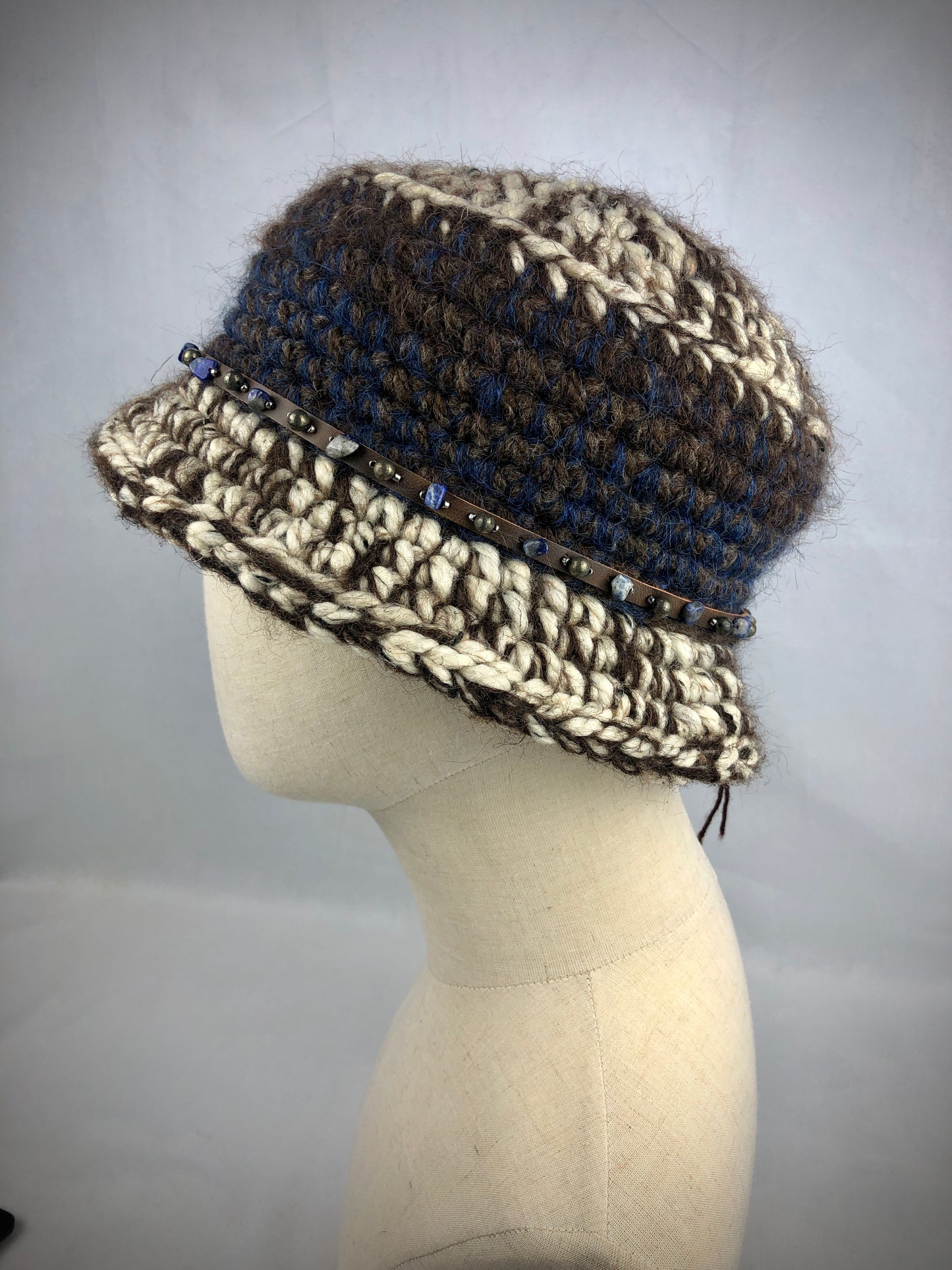 Blue brown chunky wool bucket