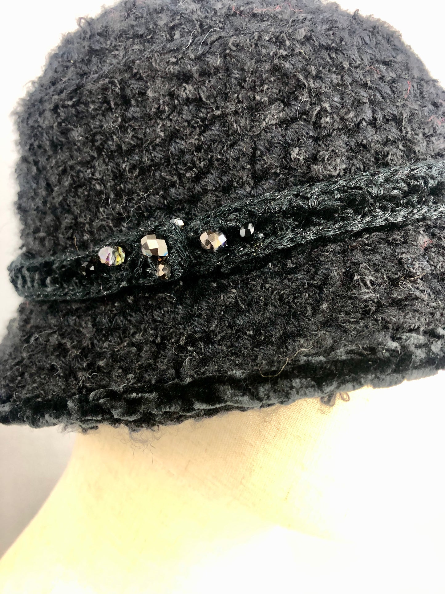 Black bucket/ cloche hat