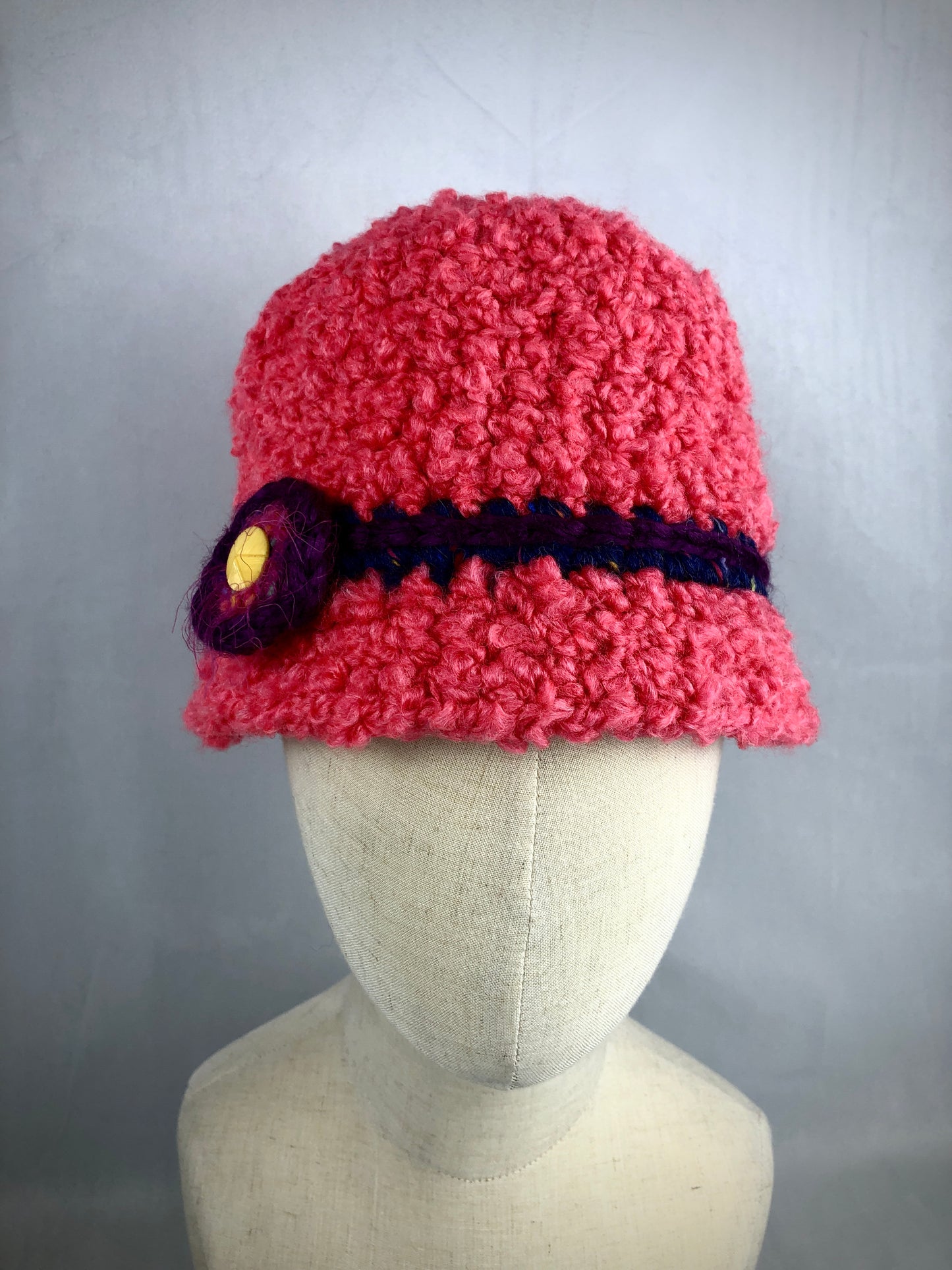 Pink bouclé bucket hat