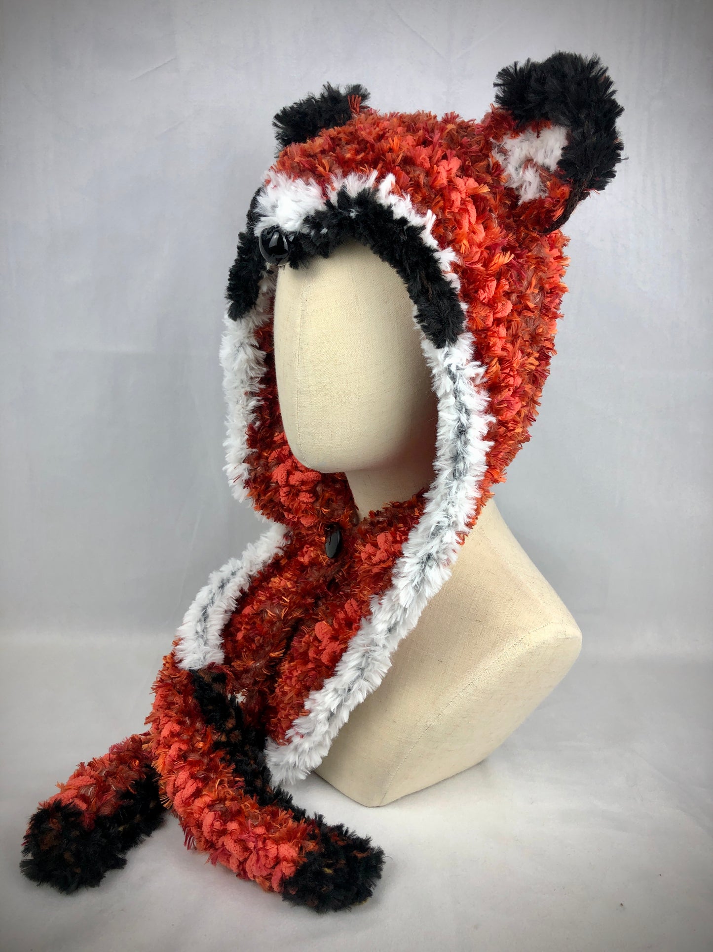 Fox bonnet hood
