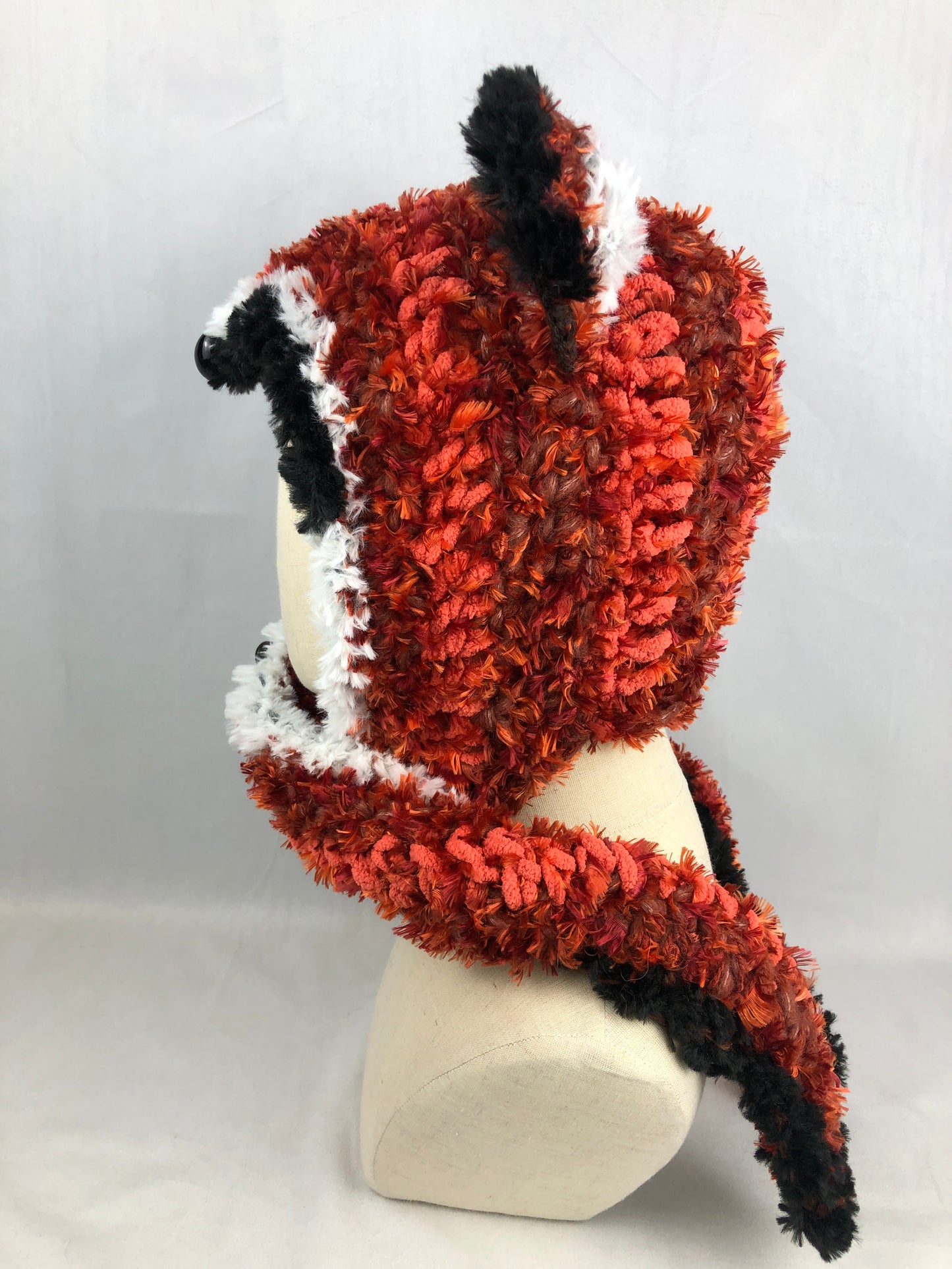 Fox bonnet hood