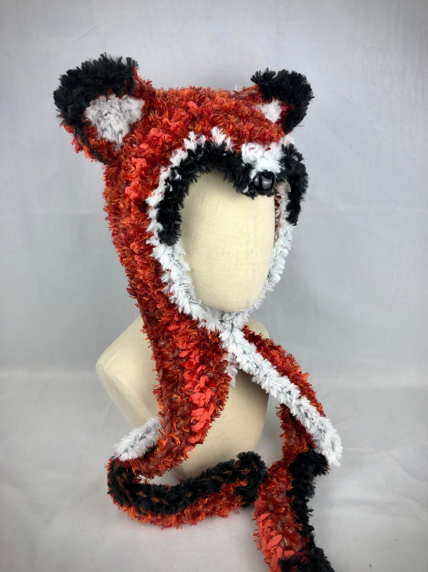 Fox bonnet hood