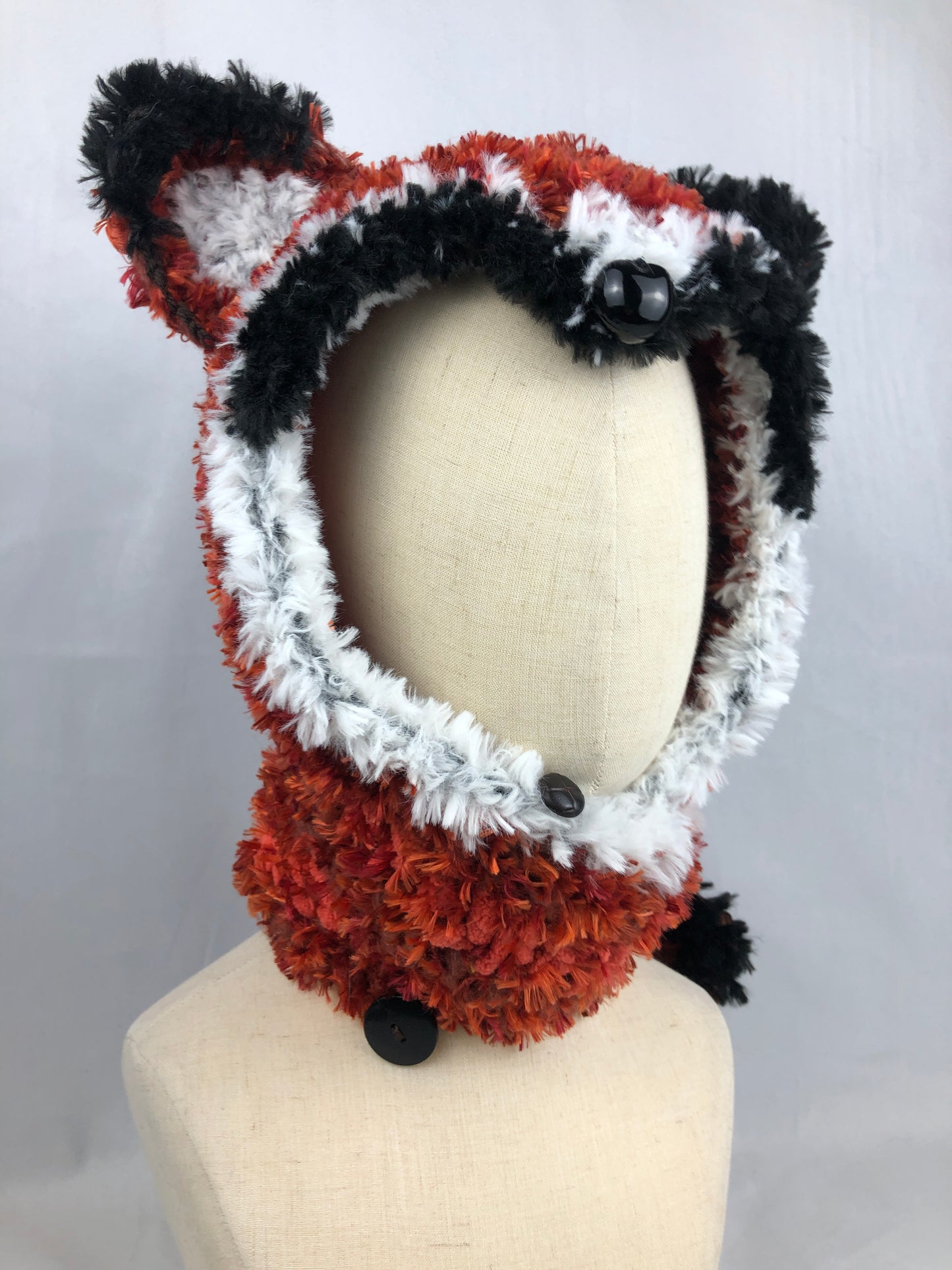 Fox bonnet hood