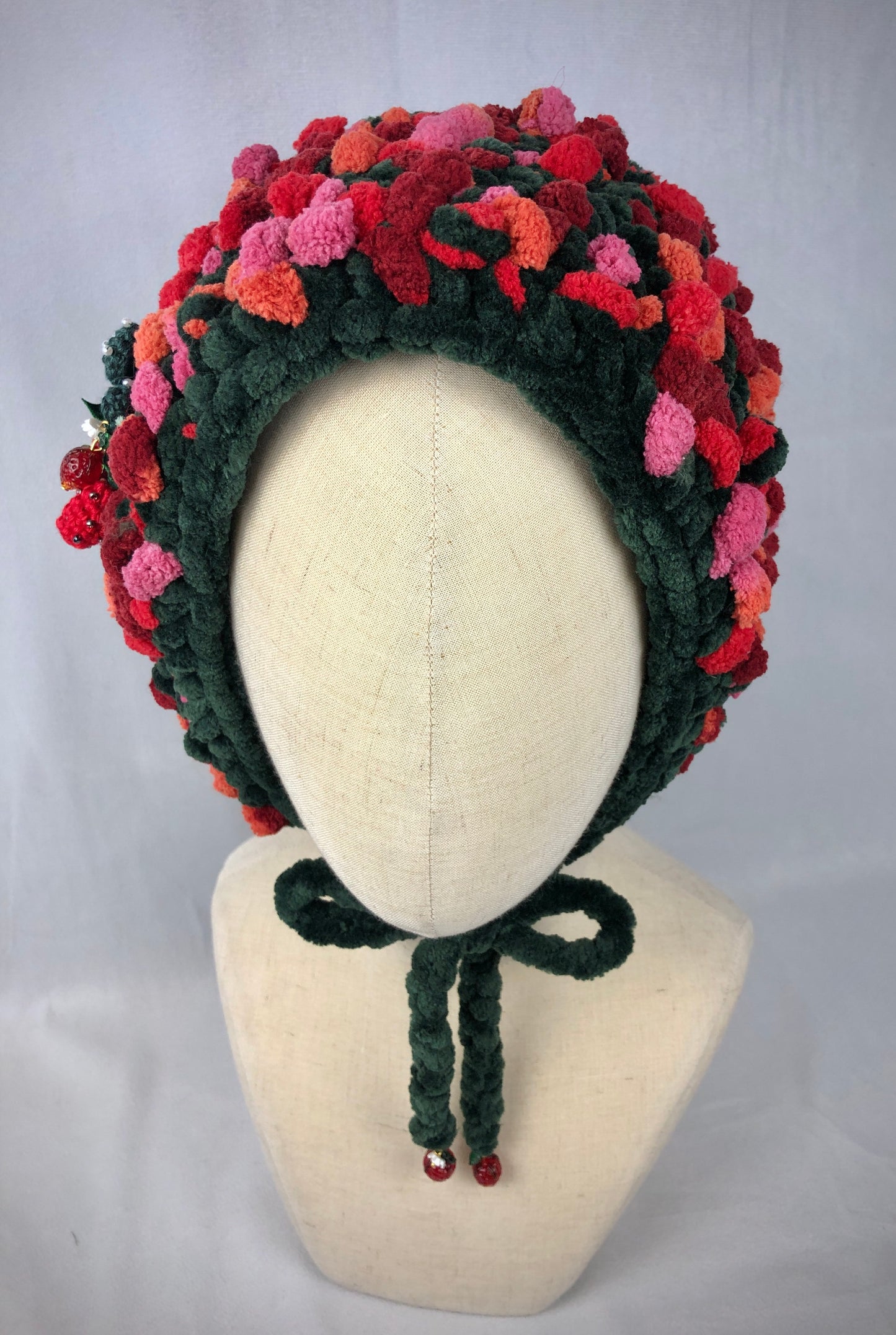 Wild strawberry bonnet hat
