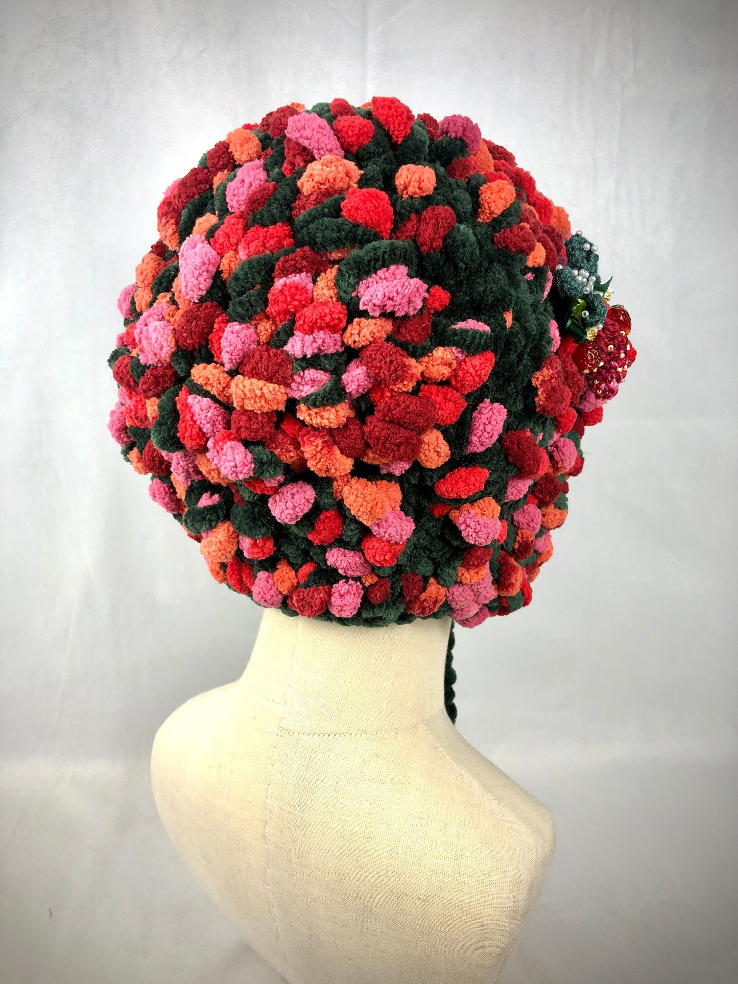 Wild strawberry bonnet hat