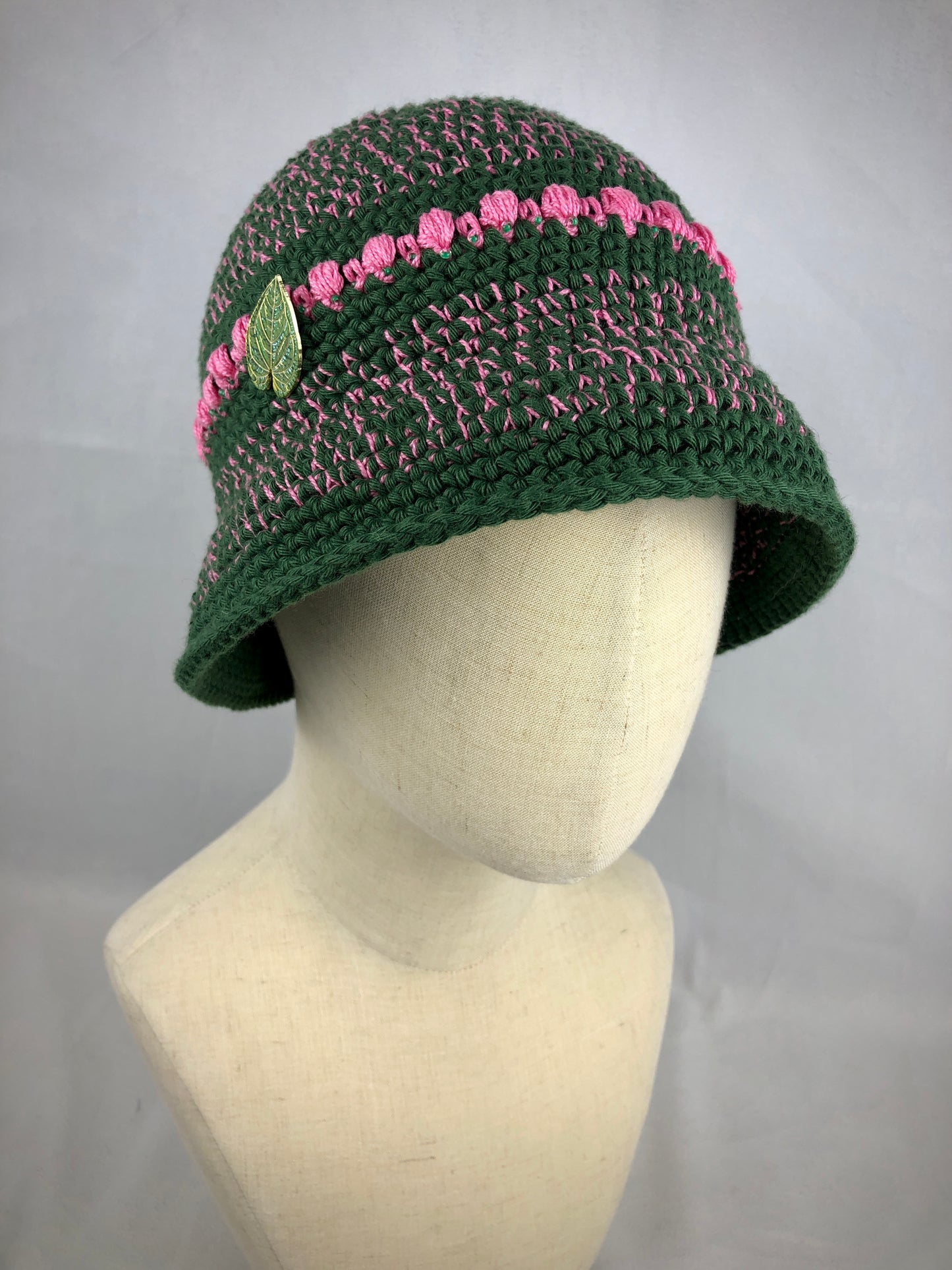 Green pink cotton bucket hat
