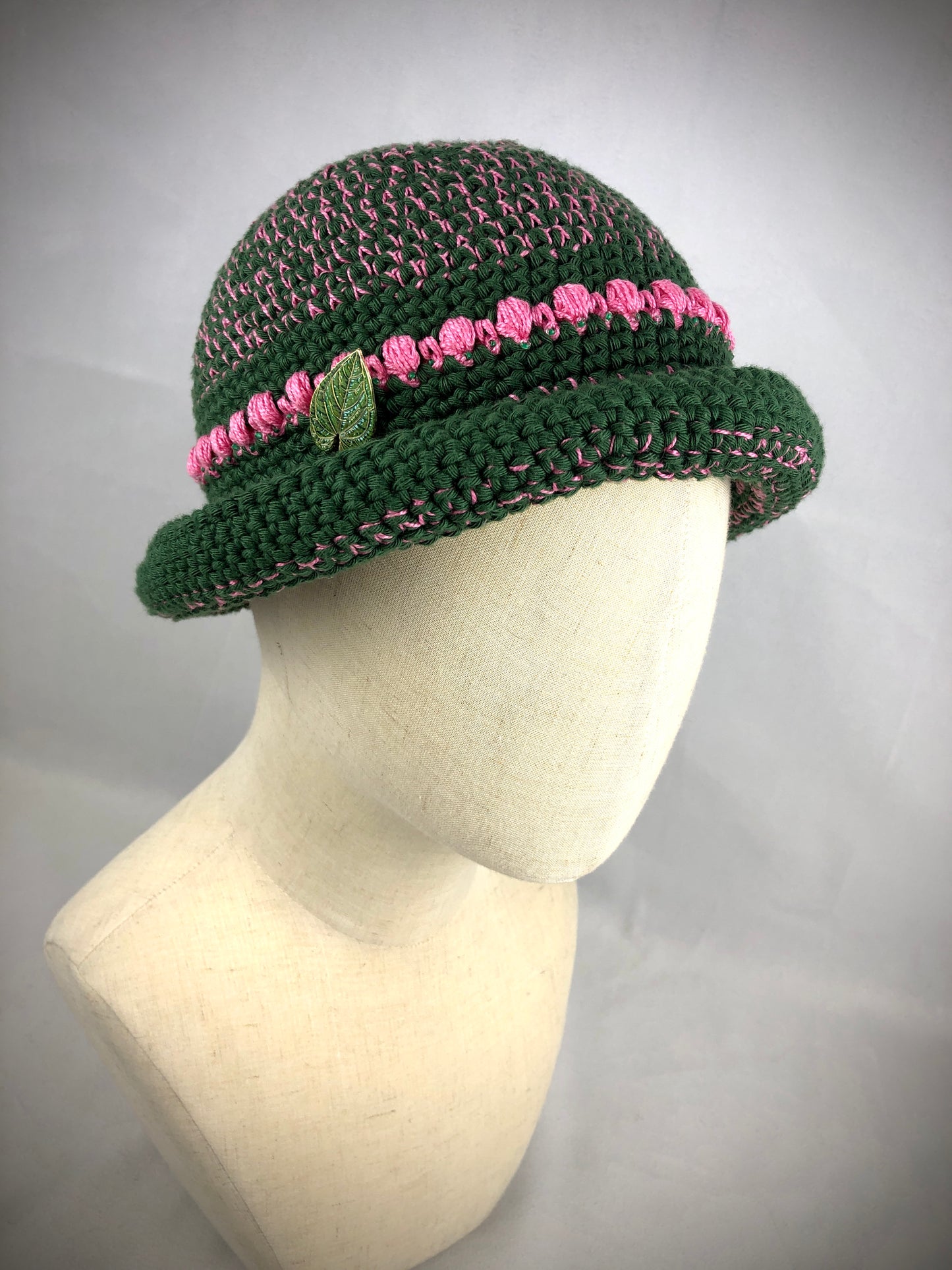 Green pink cotton bucket hat