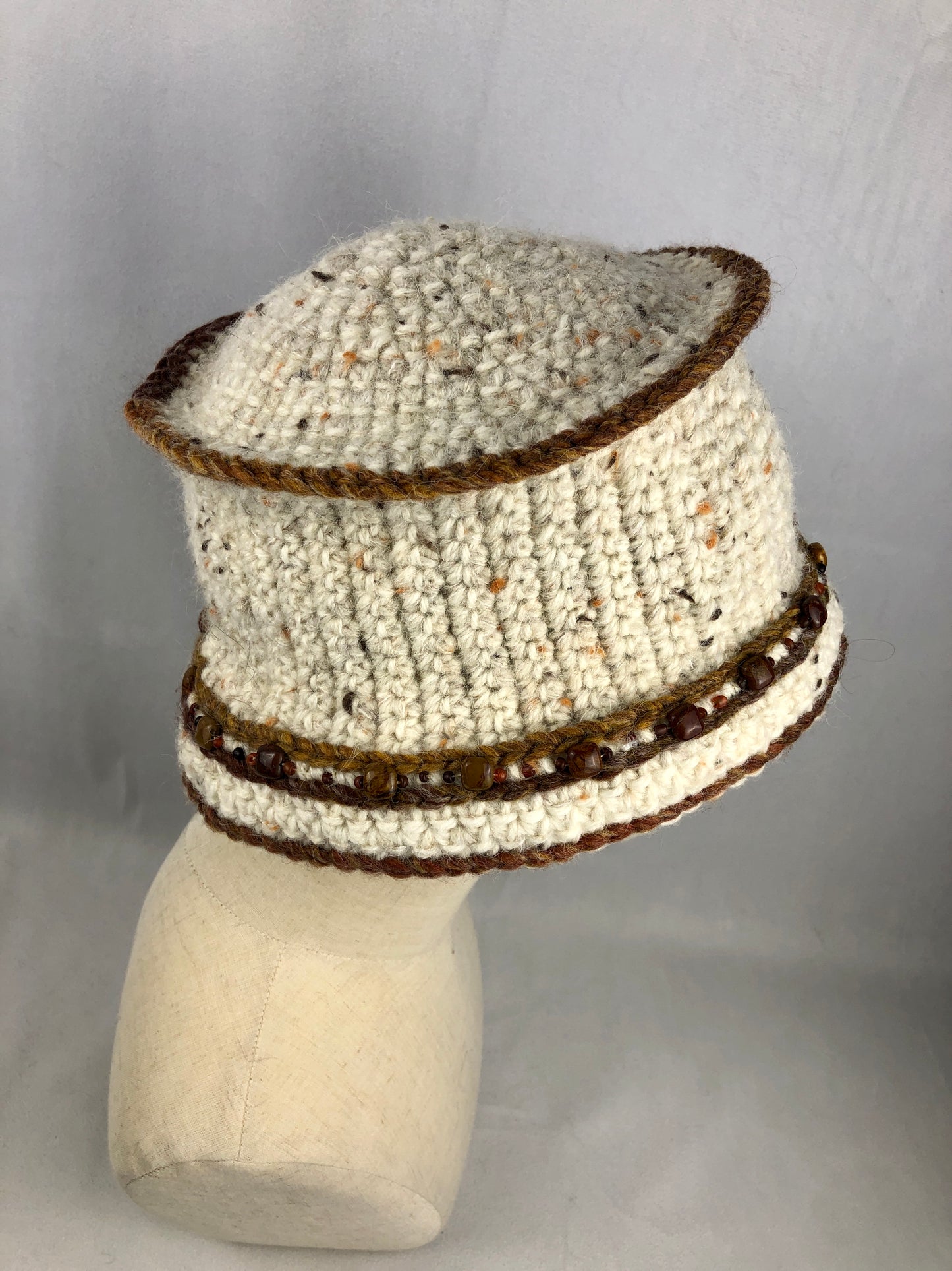 Mookaite cream tweed wool bucket hat