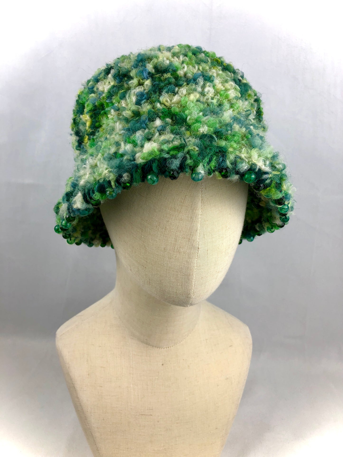 Green forest wool bucket