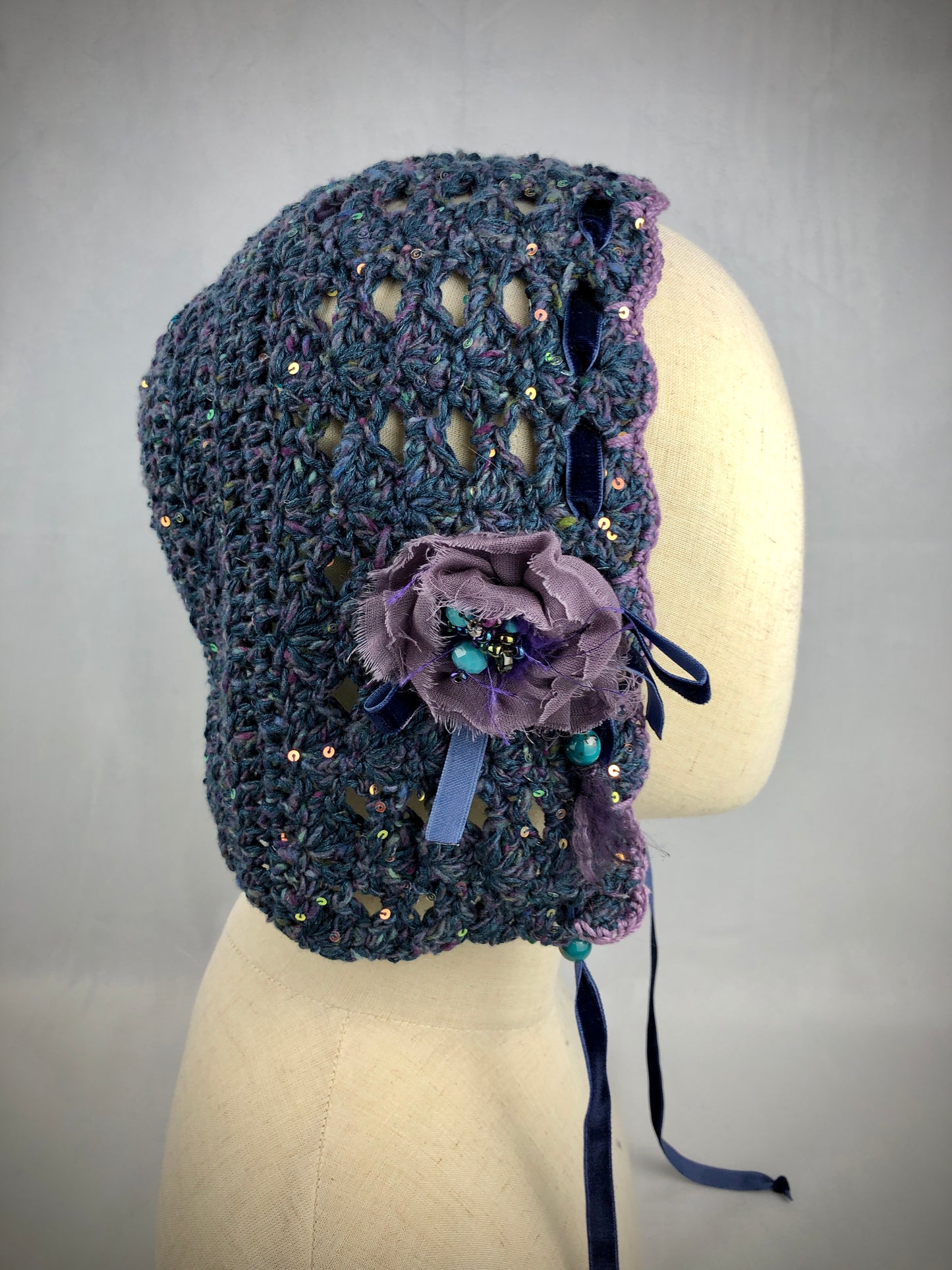 Grey purple wool bonnet