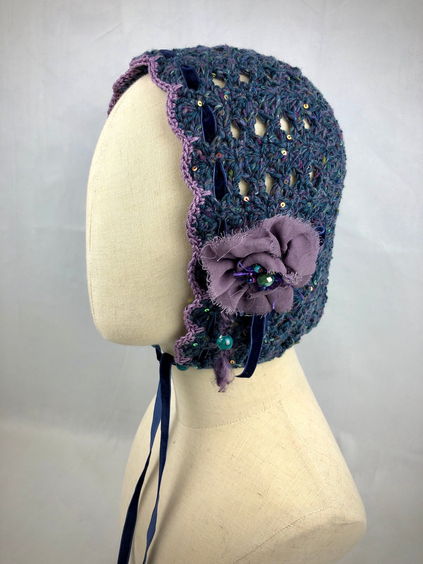 Grey purple wool bonnet