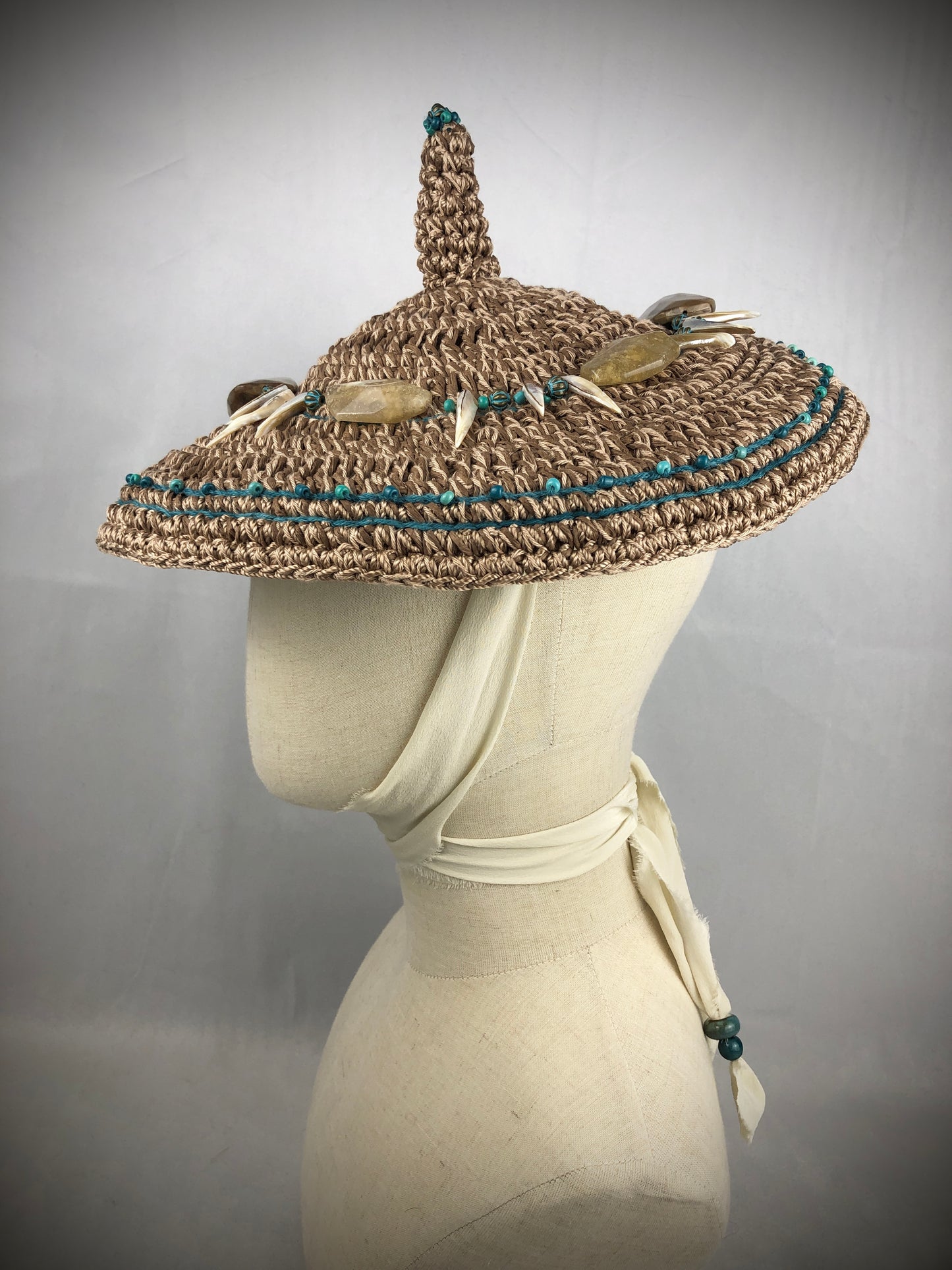 Cartwheel-conical umbrella sun hat