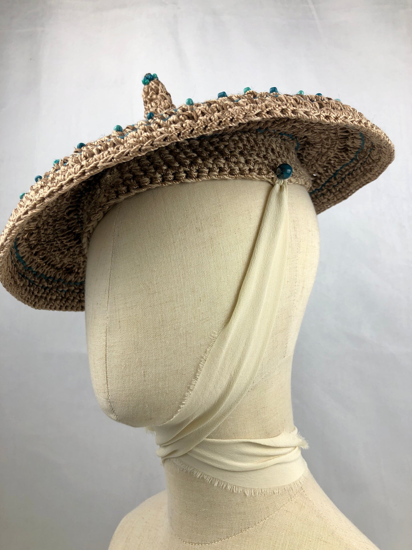 Cartwheel-conical umbrella sun hat