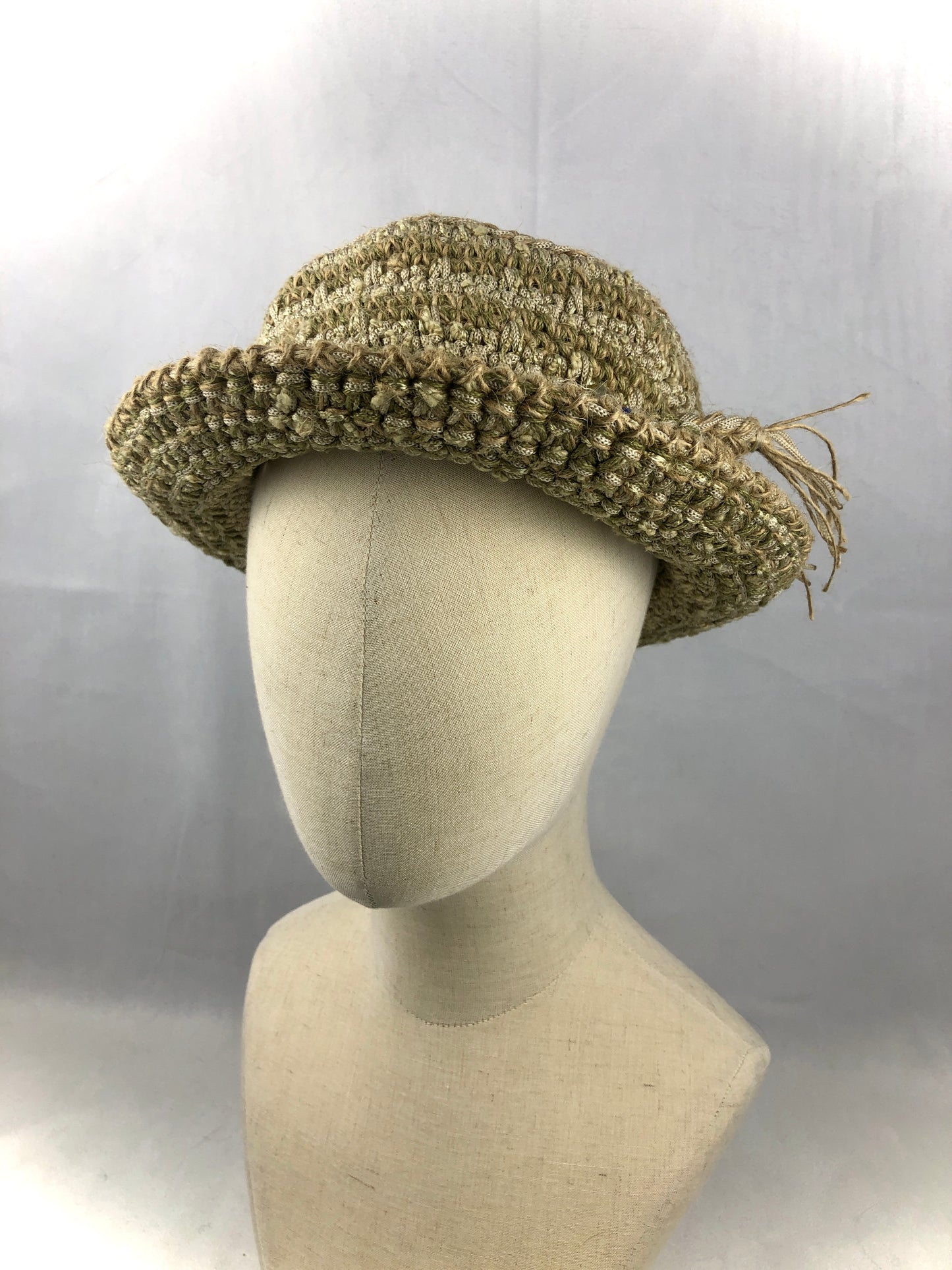 Olive jute straw style hat