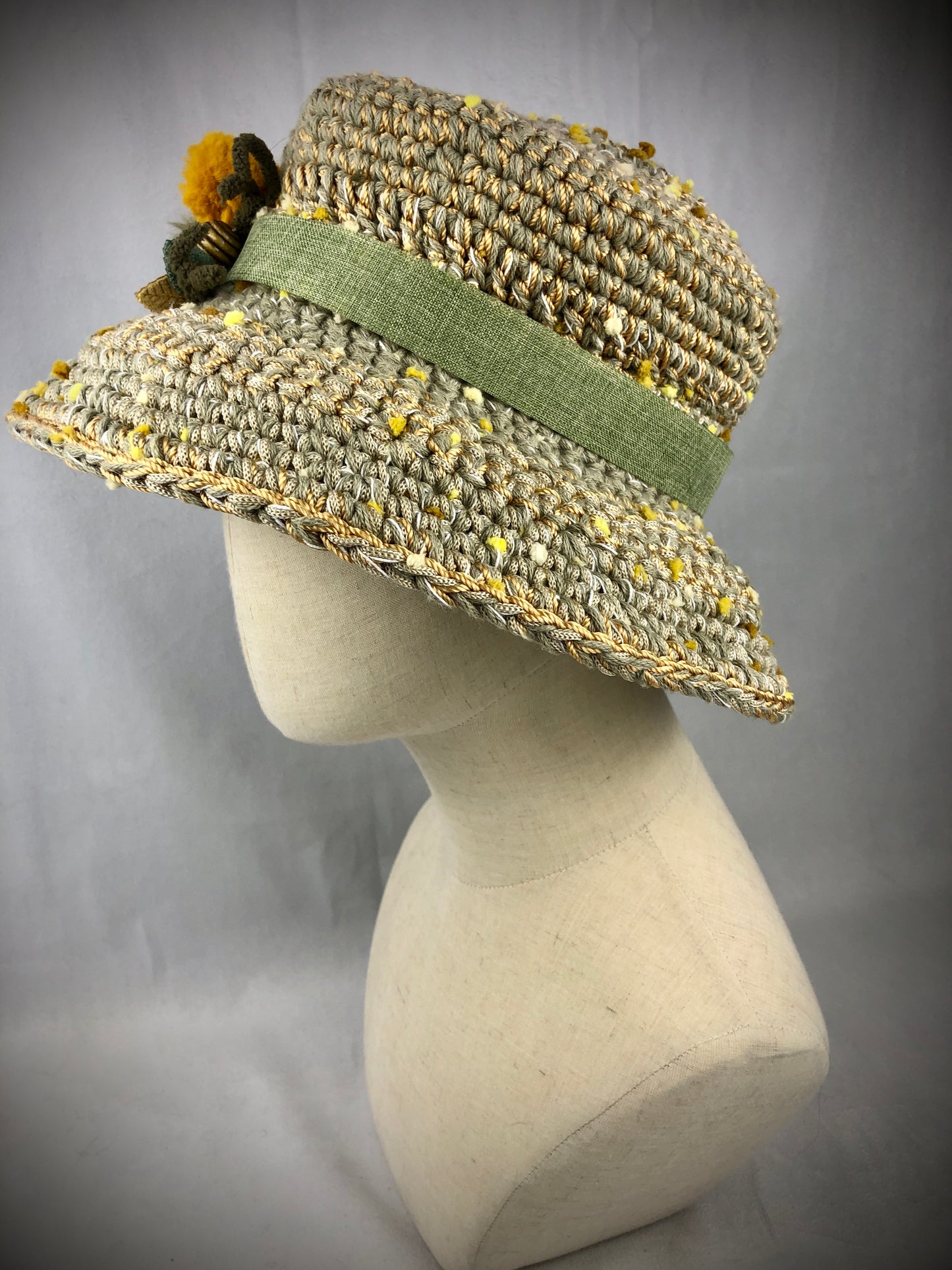 Olive gold retro style sunhat