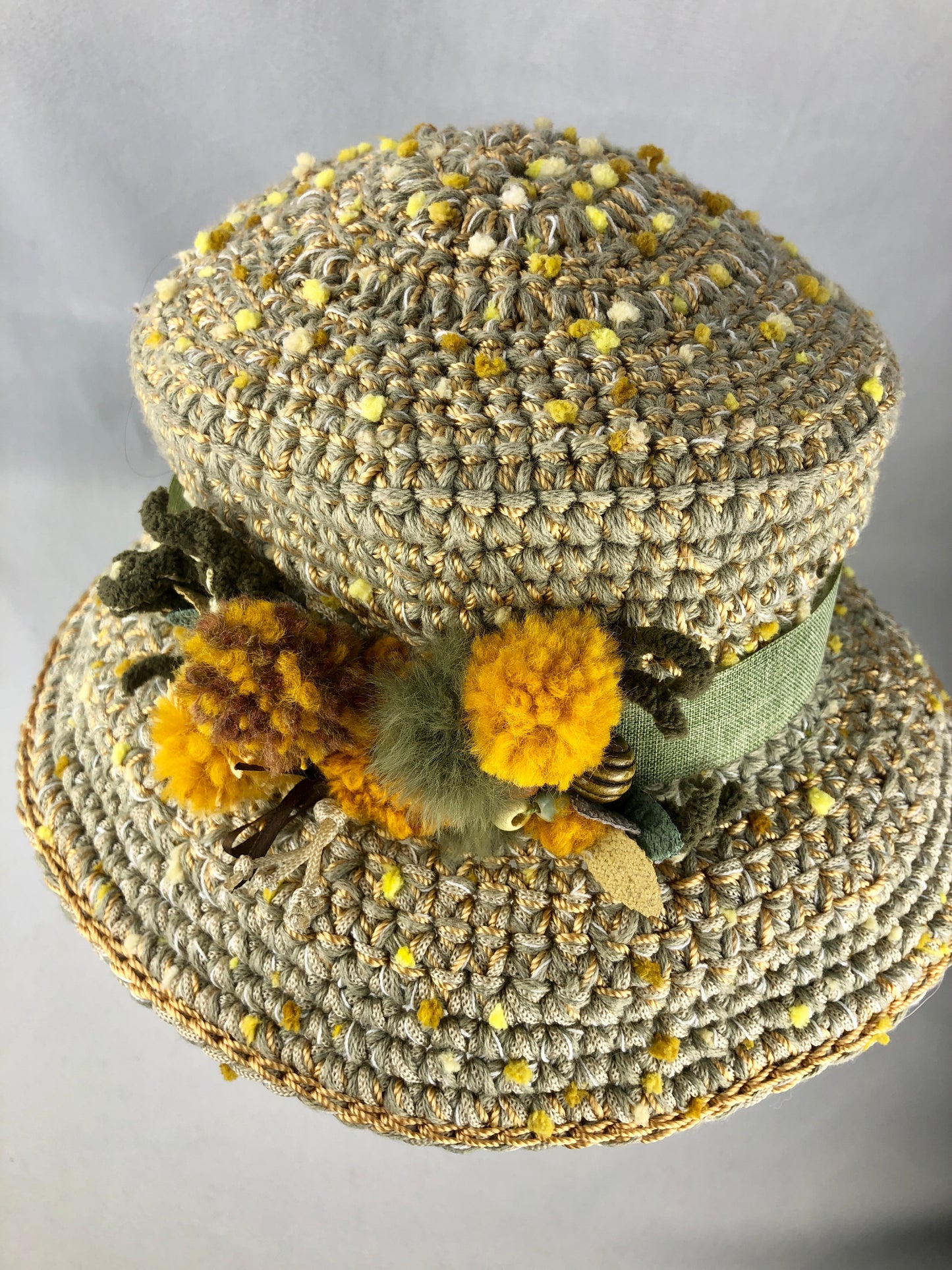 Olive gold retro style sunhat
