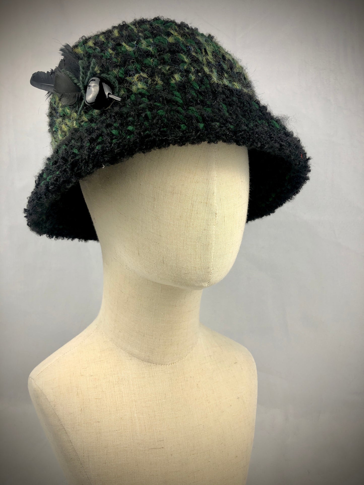 Black green wool bucket hat