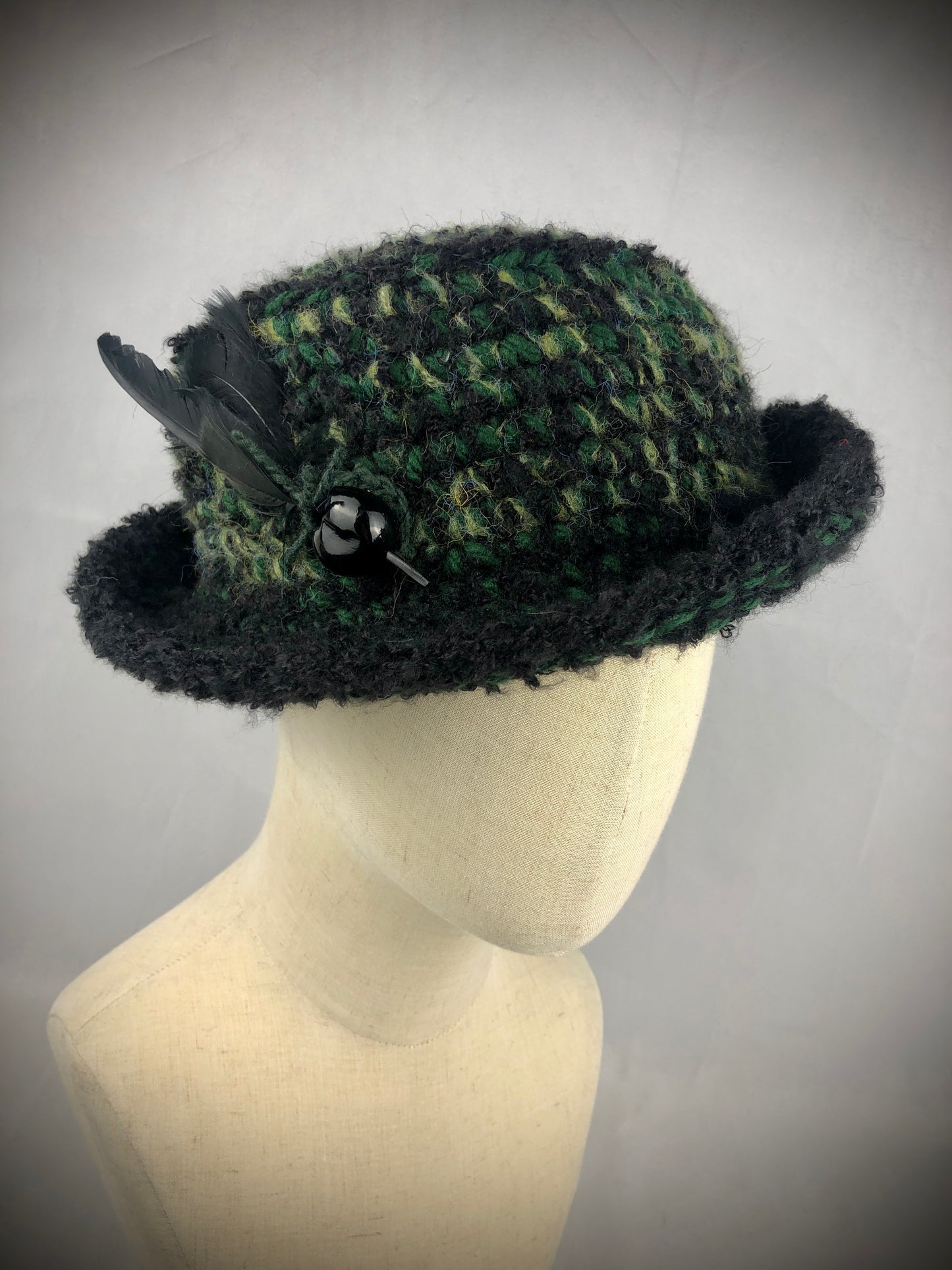Black green wool bucket hat