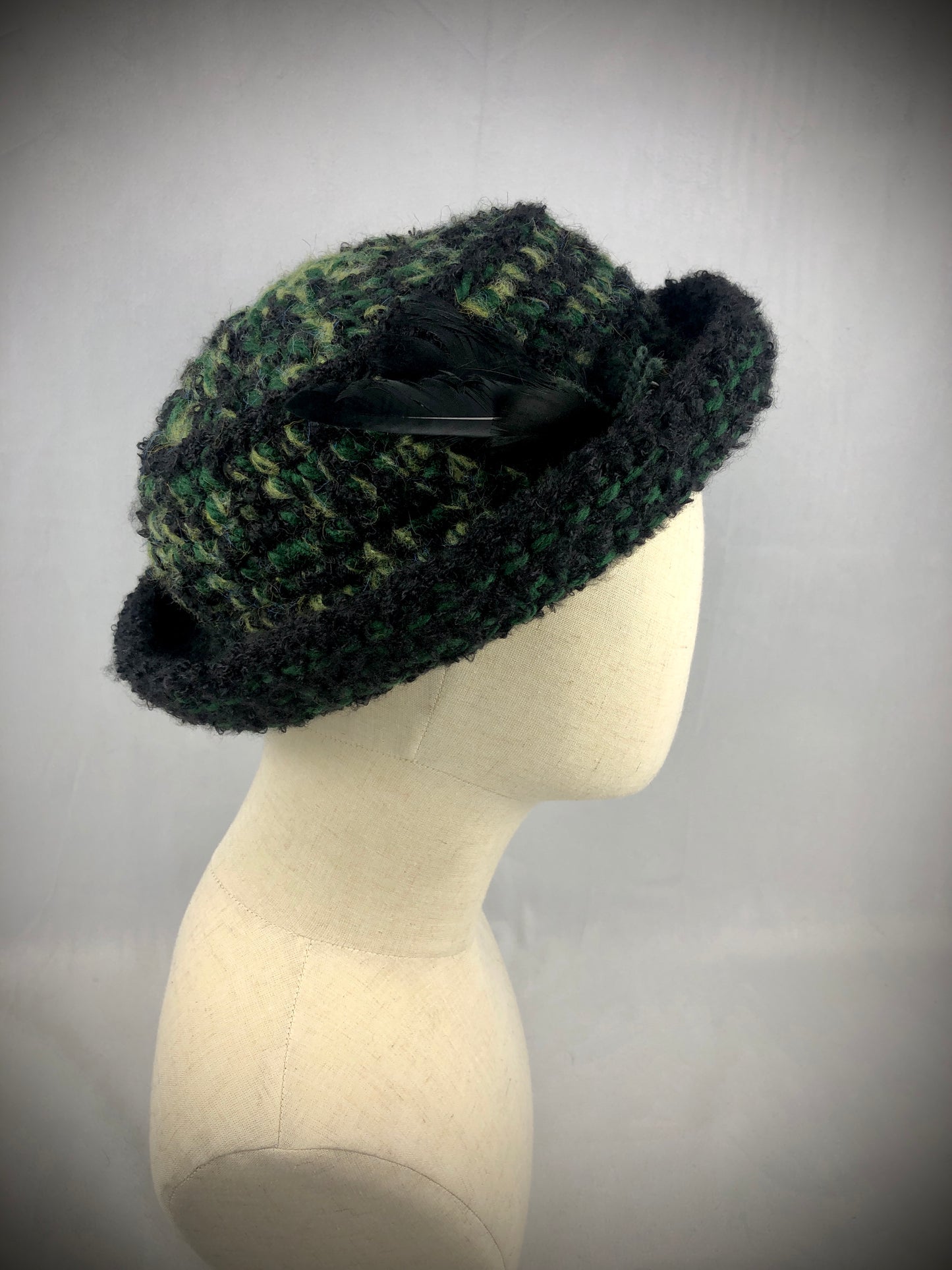 Black green wool bucket hat