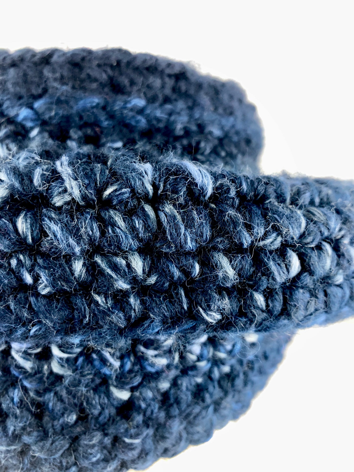 Blue lamp bucket hat