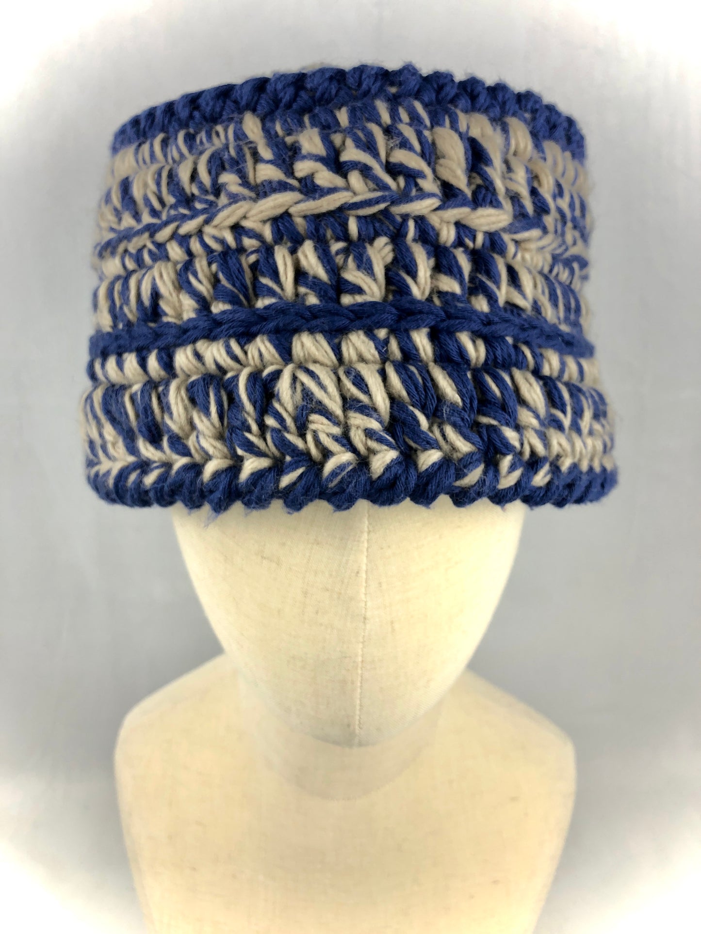 Blue beige chunky bucket hat