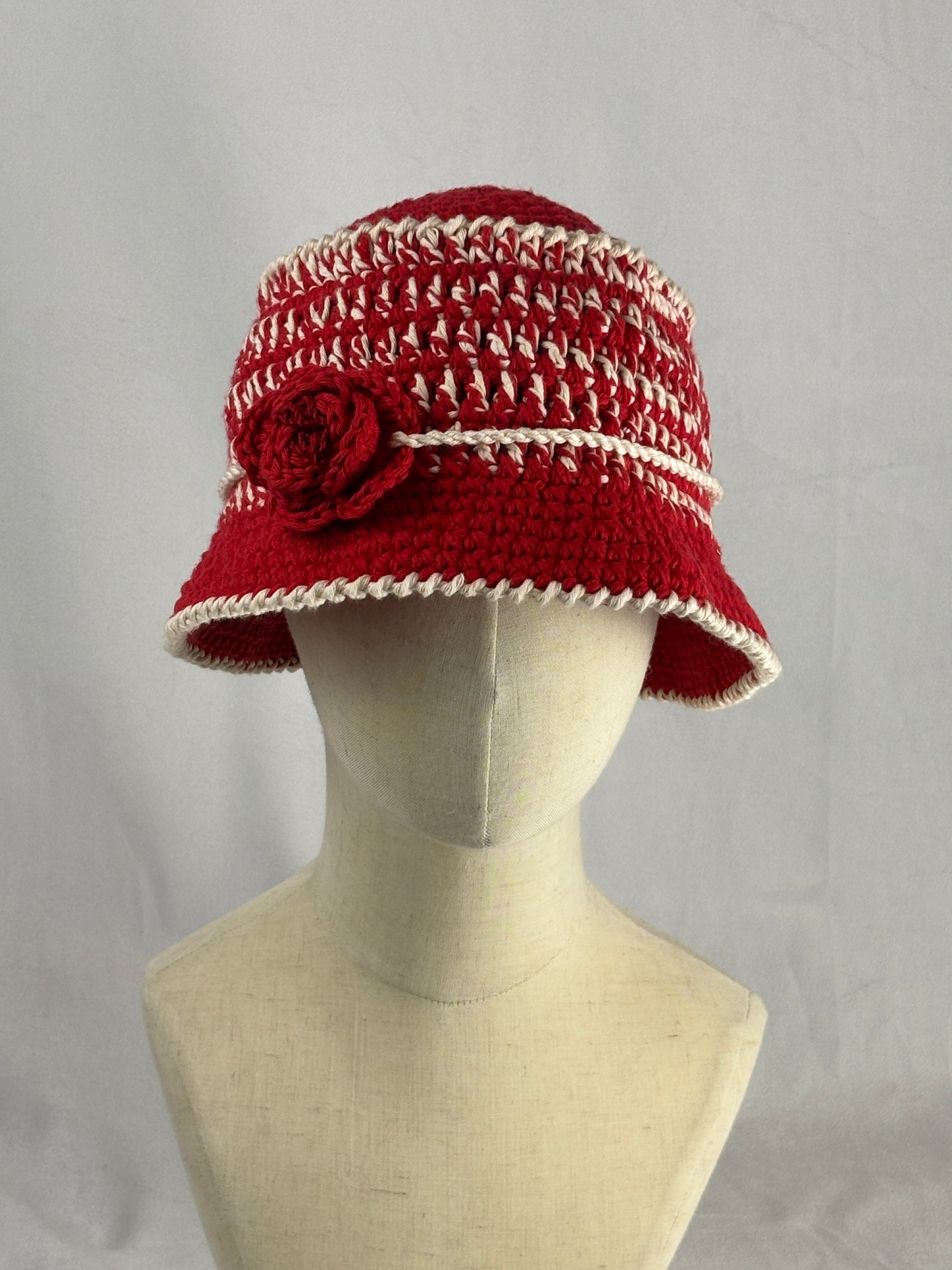 Red cream cotton bucket