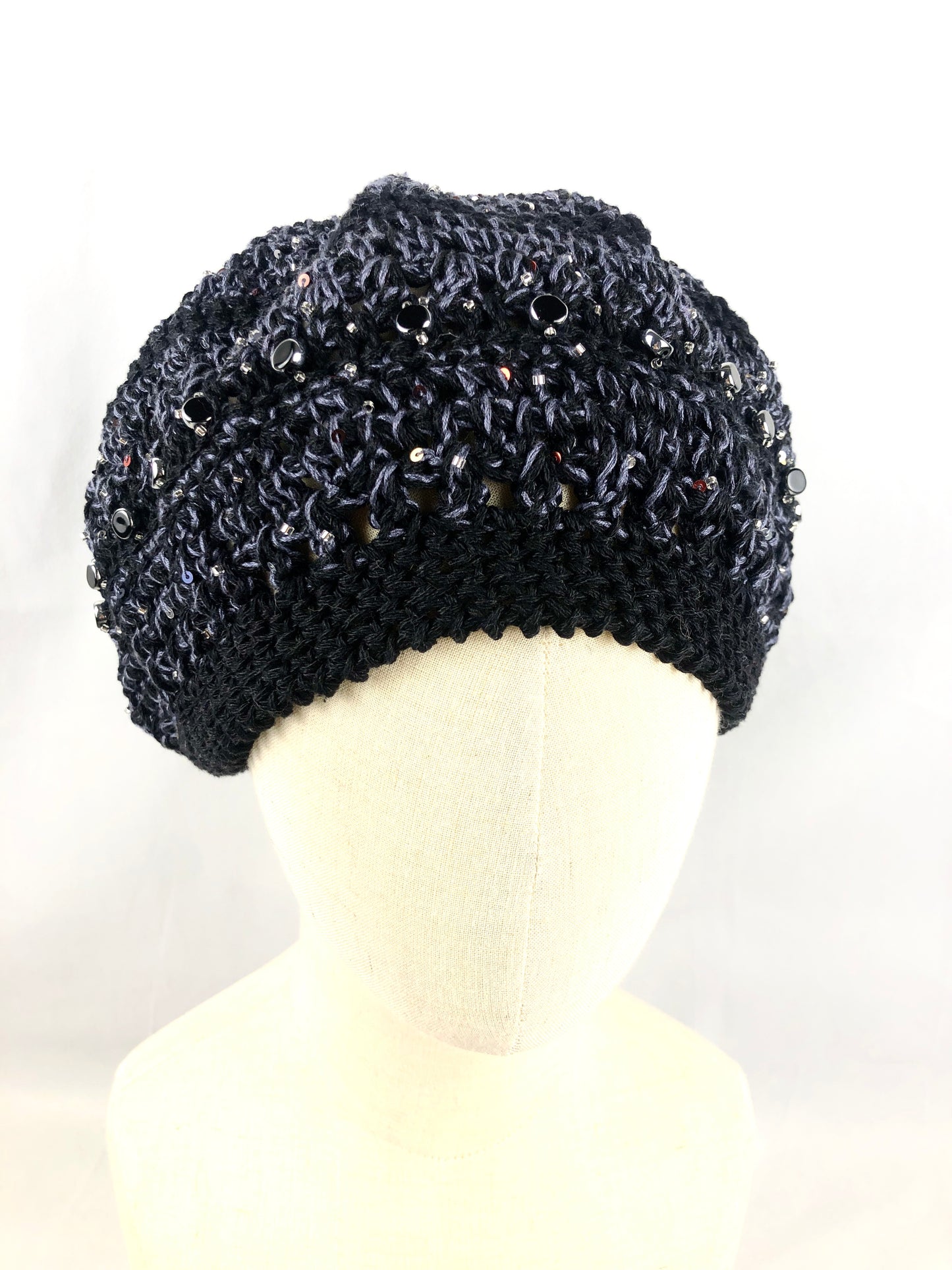 Black& gray cotton beaded beret