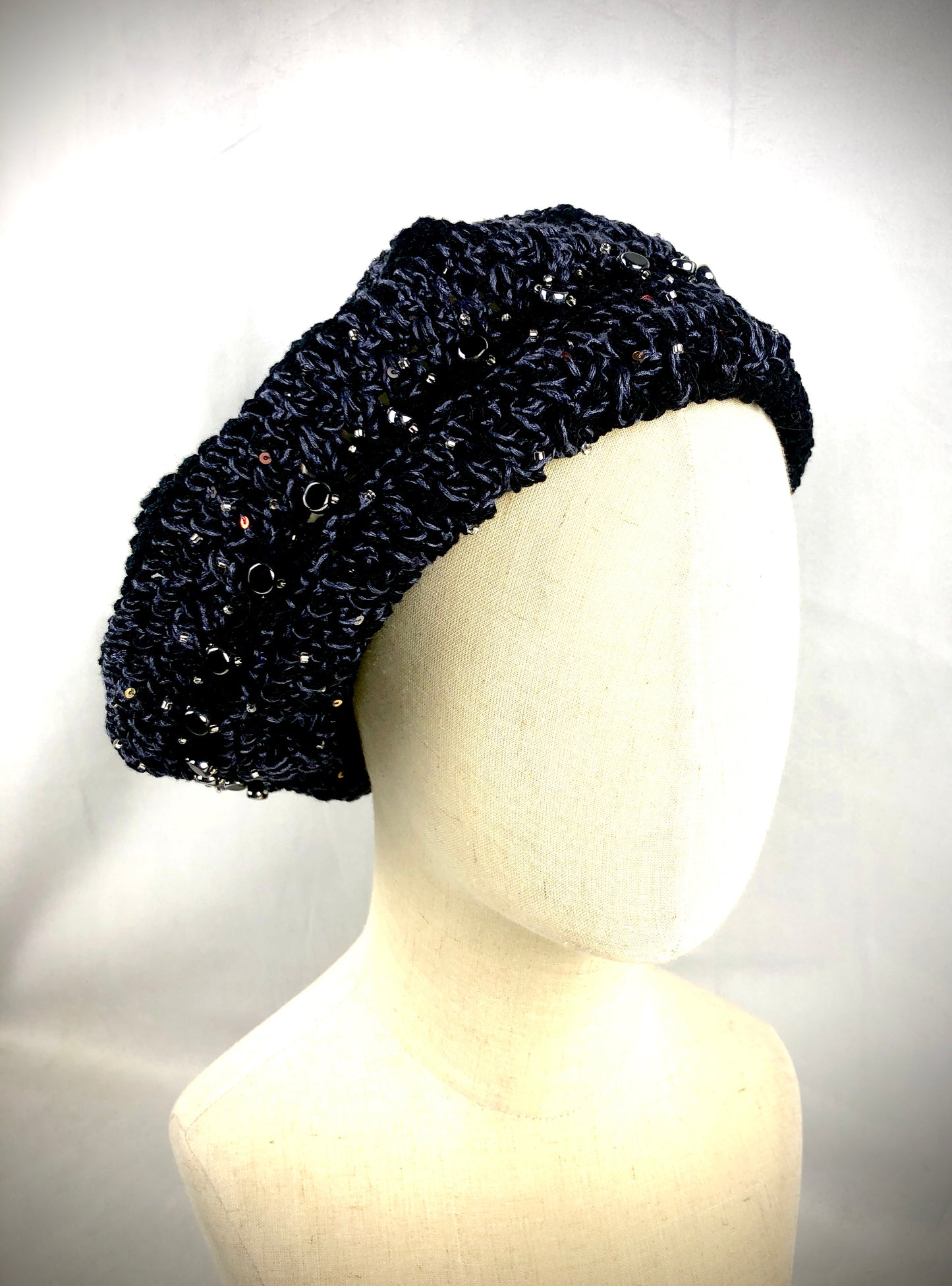 Black& gray cotton beaded beret