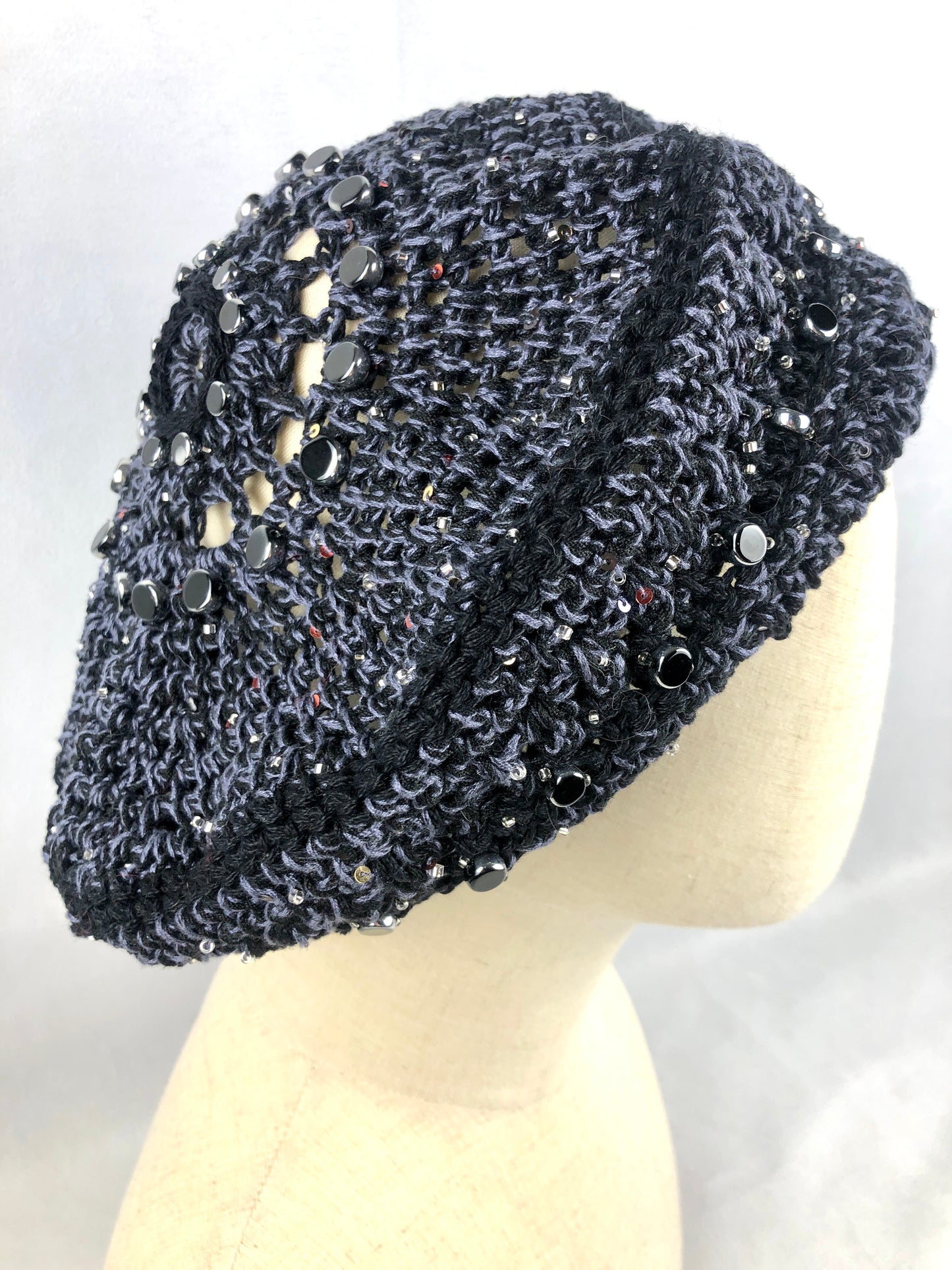 Black& gray cotton beaded beret